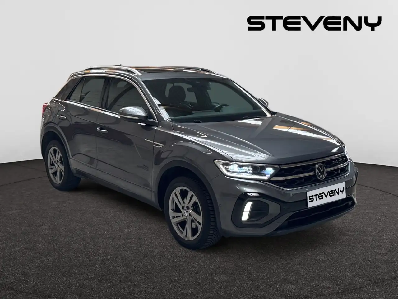 Volkswagen T-Roc R-Line Business 1.0 TSI 110cv, миниатюра 2