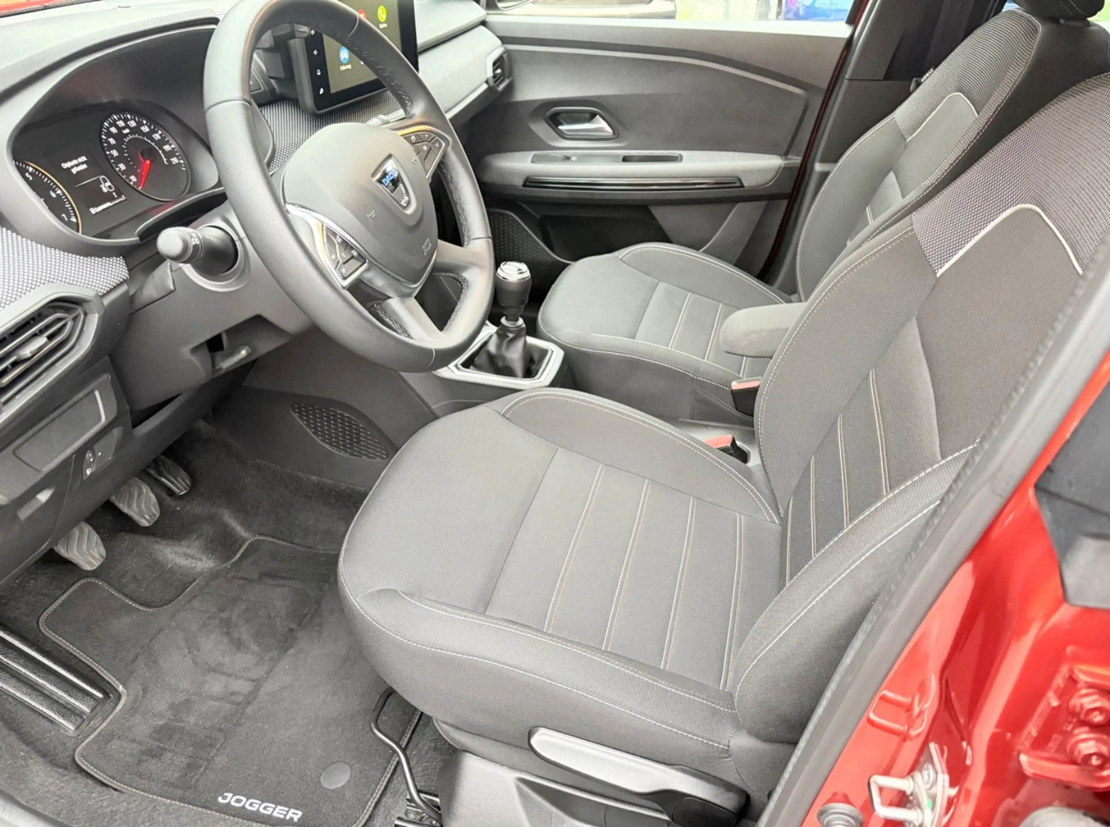 Dacia Jogger Dacia Jogger TCe 110 Extreme — photo 13