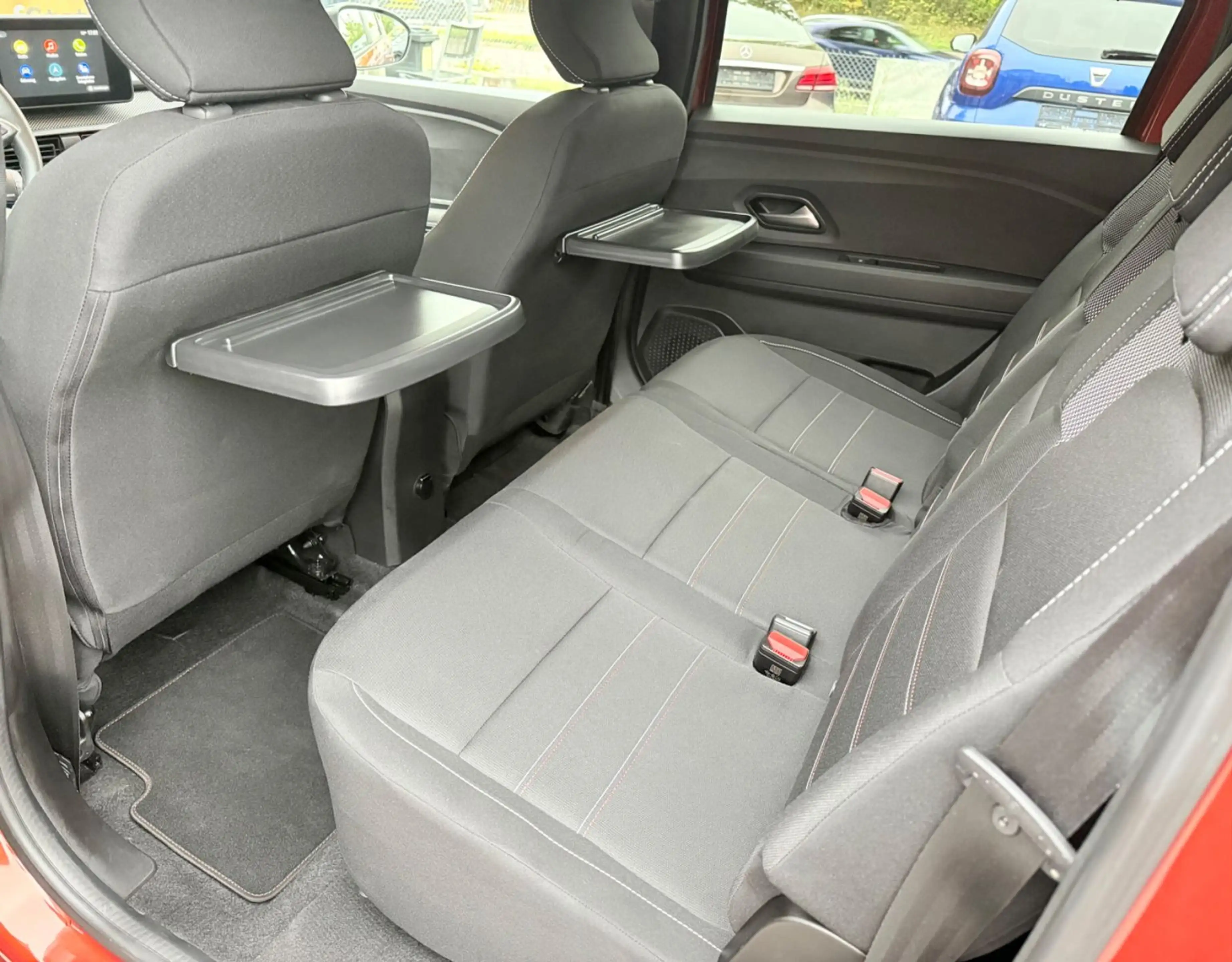 Dacia Jogger Dacia Jogger TCe 110 Extreme — photo 11