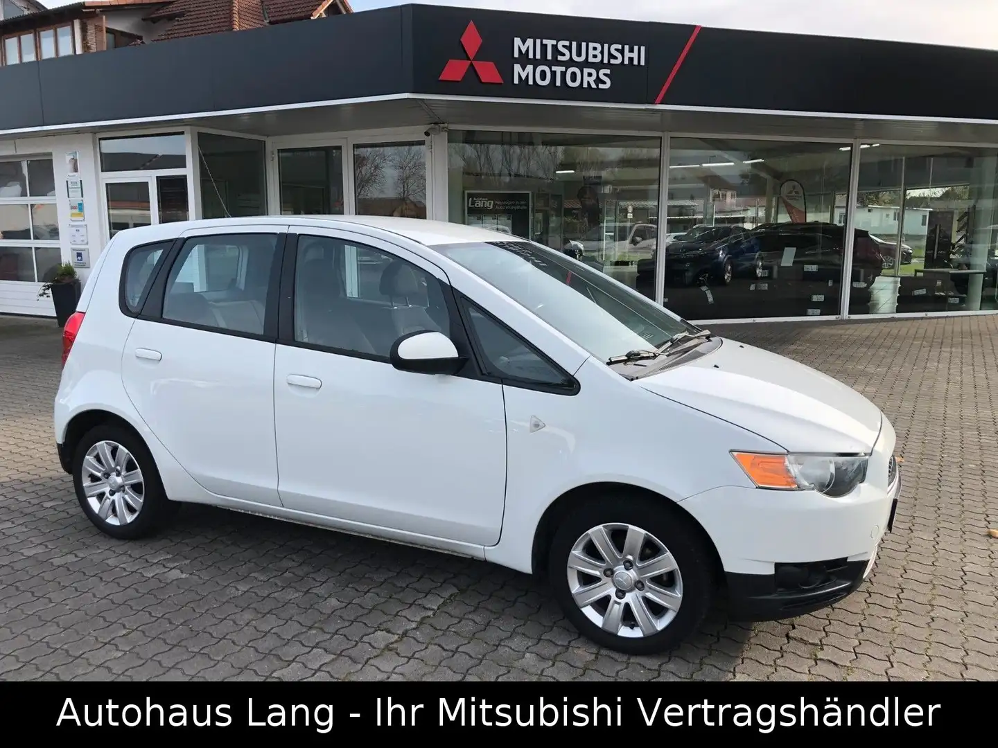 Mitsubishi Colt 1.3 Lim. 5-trg. XTRA Weiß - 1