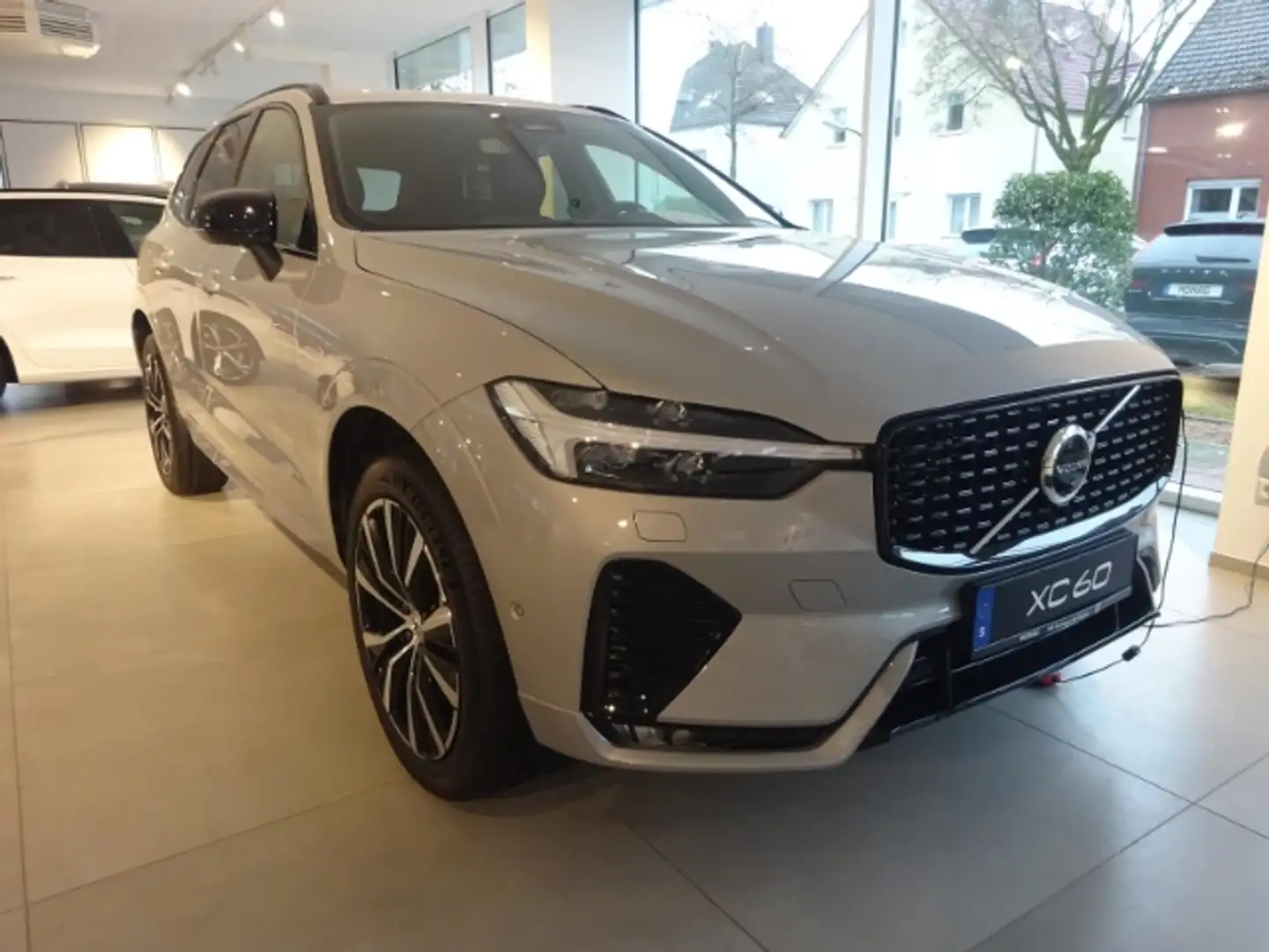 Volvo XC60 Plus Dark B4 FWD - ACC,360°,Standh. Argent - 1