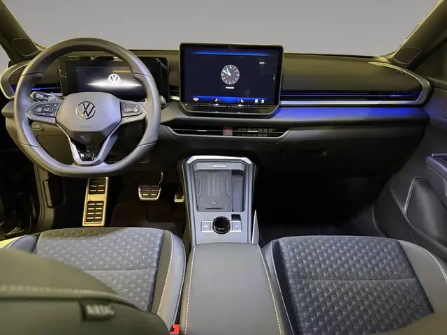 Volkswagen T-Roc view 10