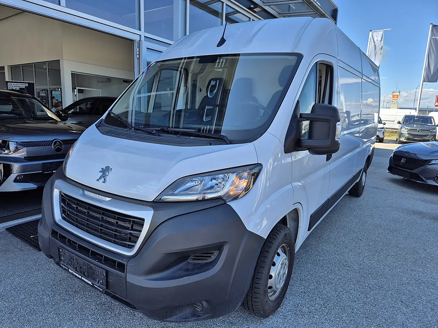 Peugeot Boxer 2.2 BlueHDi FAP L3H2 3,3t (EU6d) Weiß - 1