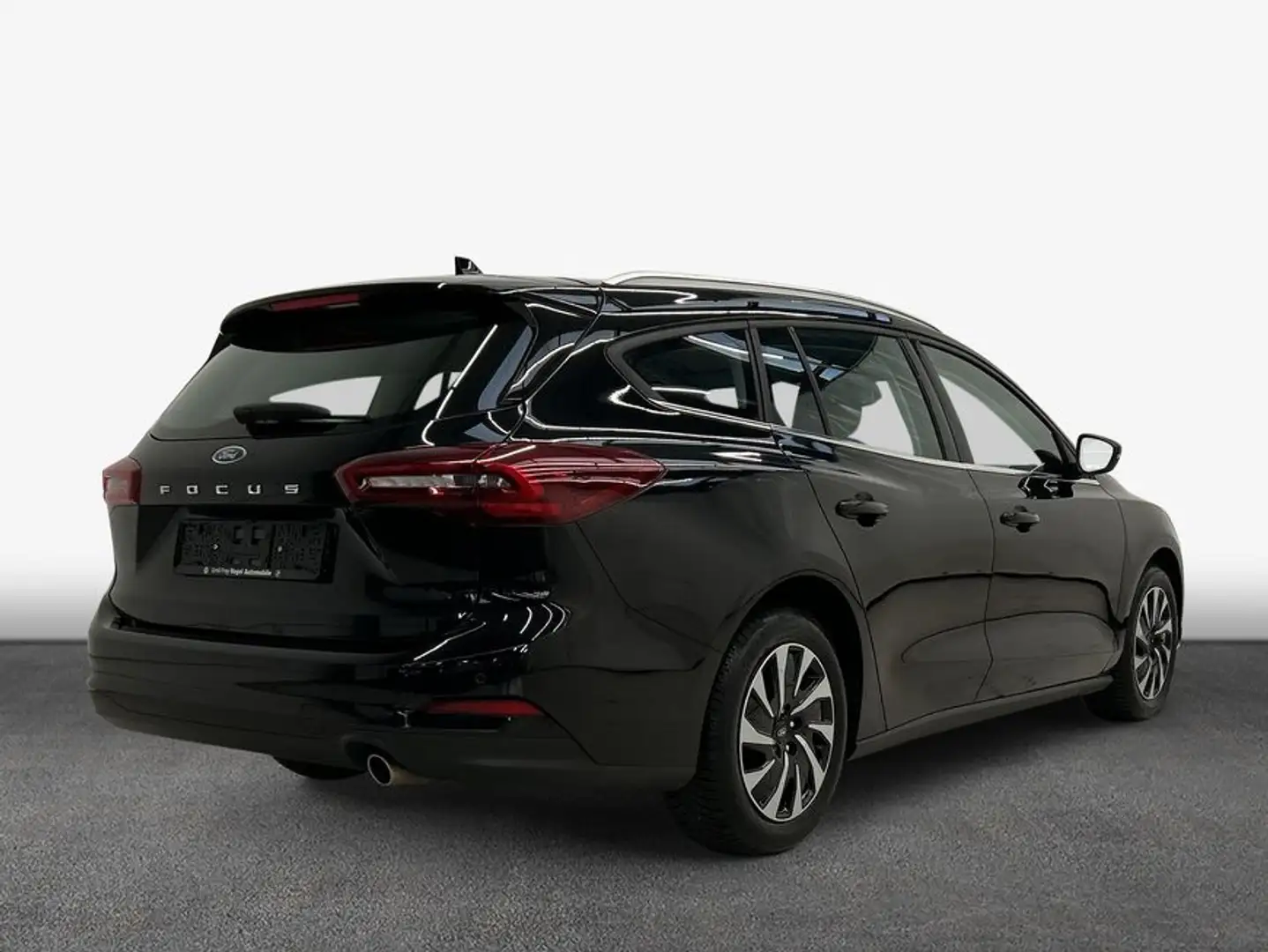 Ford Focus Turnier 1.0 EcoBoost Start-Stopp-System TITA Zwart - 2
