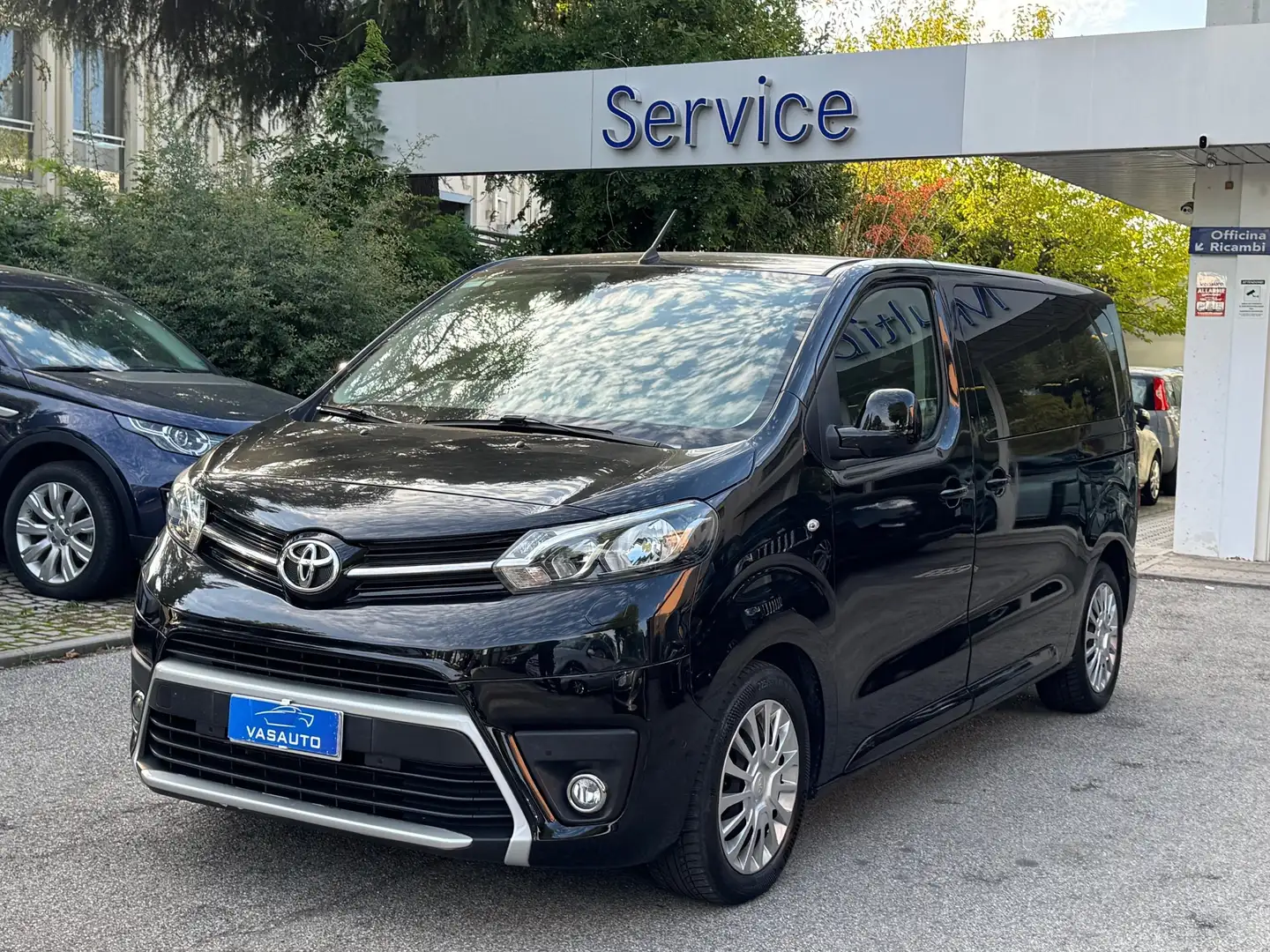 Toyota Proace Proace Verso 2.0D 150 CV L1 D Luxury Schwarz - 2