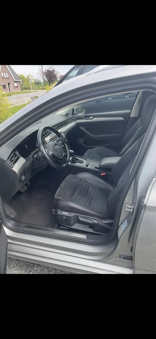 Volkswagen Passat Variant SW 2.0 TDI 150 BlueMotion Technology R-line DSG6 - 2