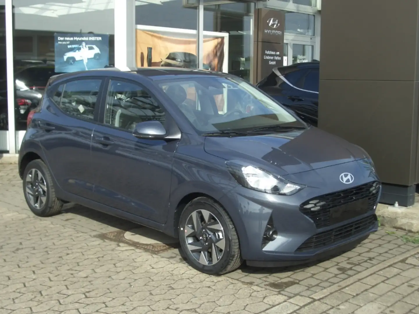 Hyundai i10 Facelift 1.2 AT Trend Navigation, Kamera Gris - 1