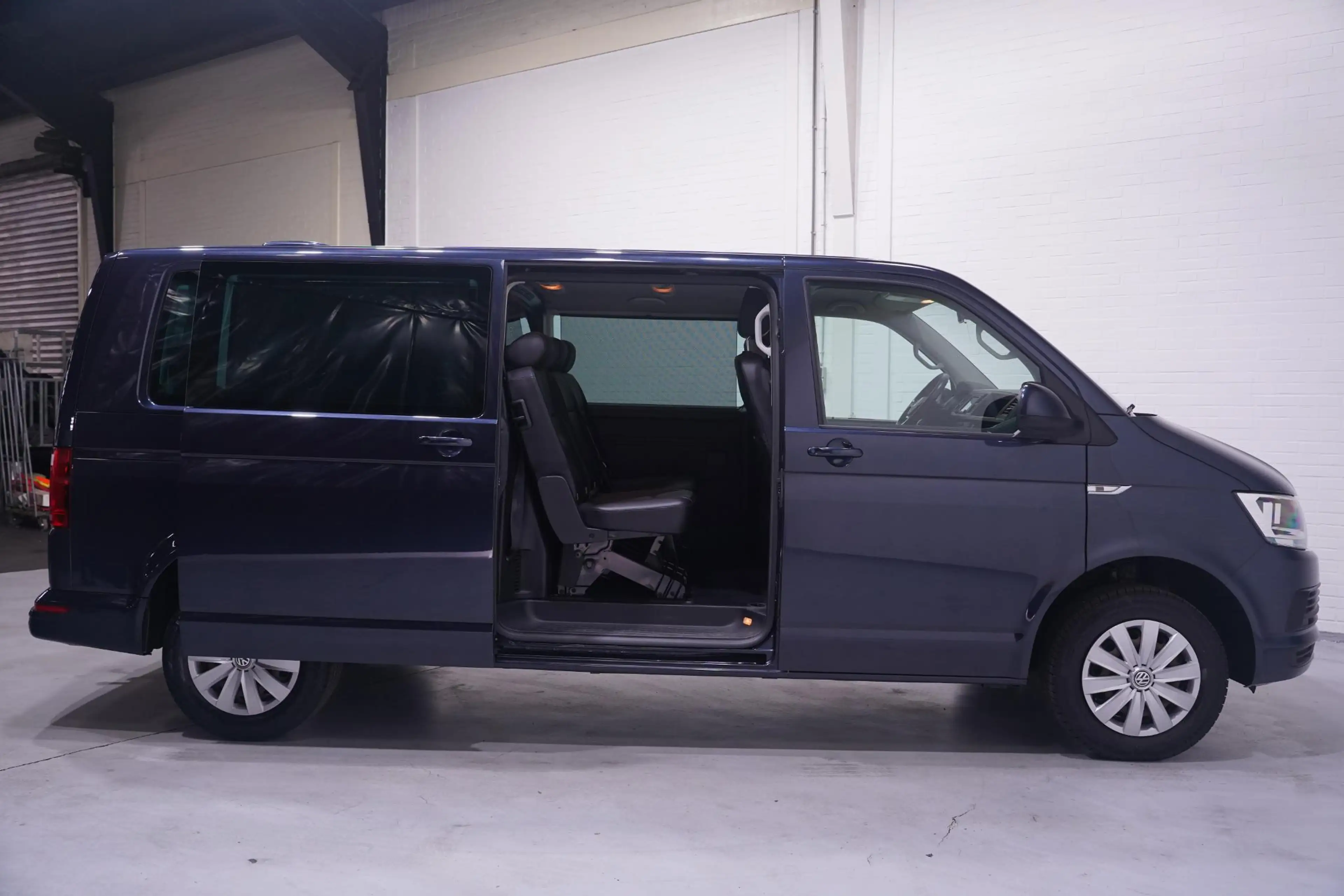 Volkswagen Transporter 2.0 TDI 150 pk Dubbel Cabine Airco, Leder Zwart Cr — photo 9