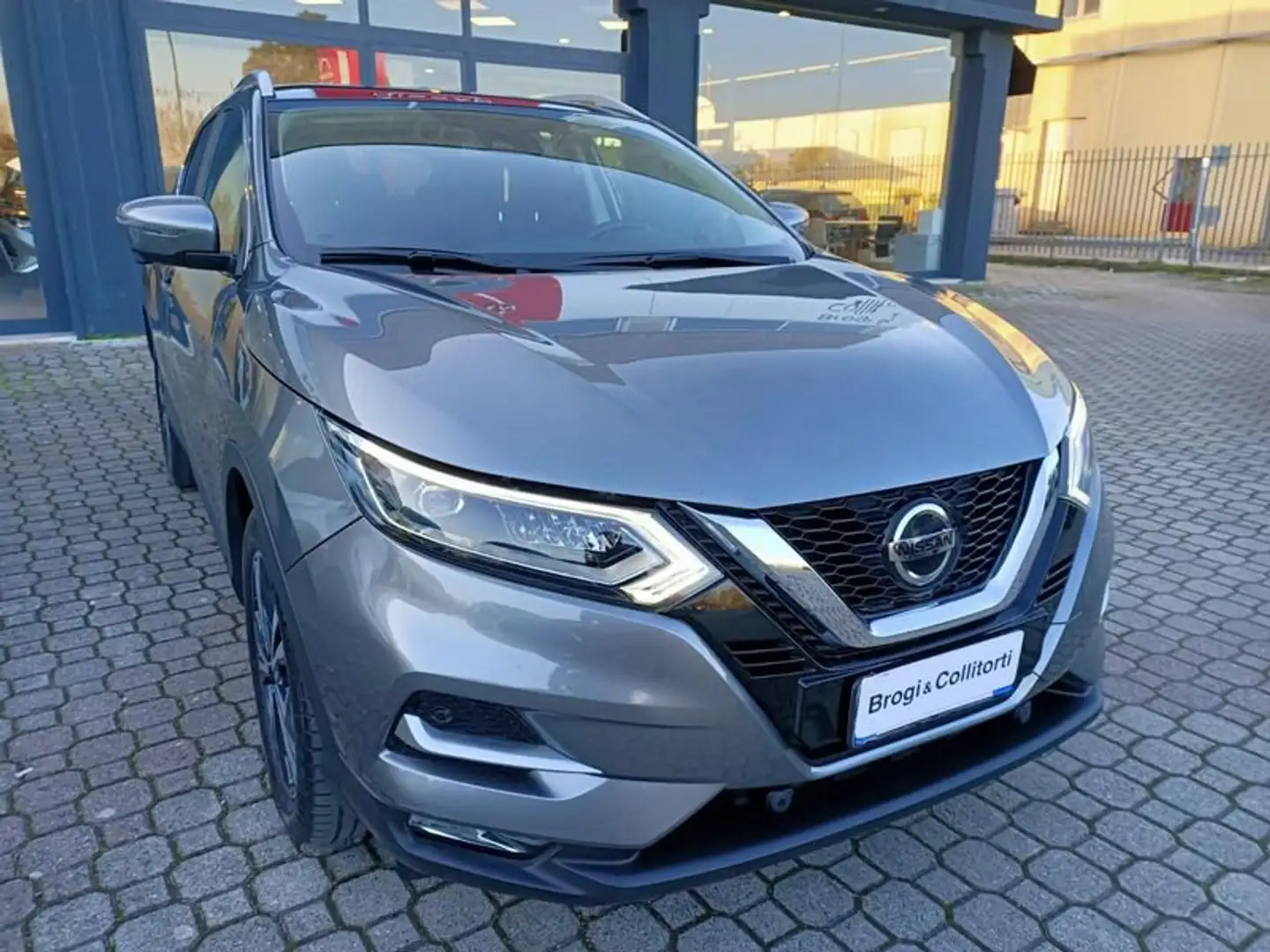 Nissan Qashqai 1.5 dCi N-Connecta Grigio - 1