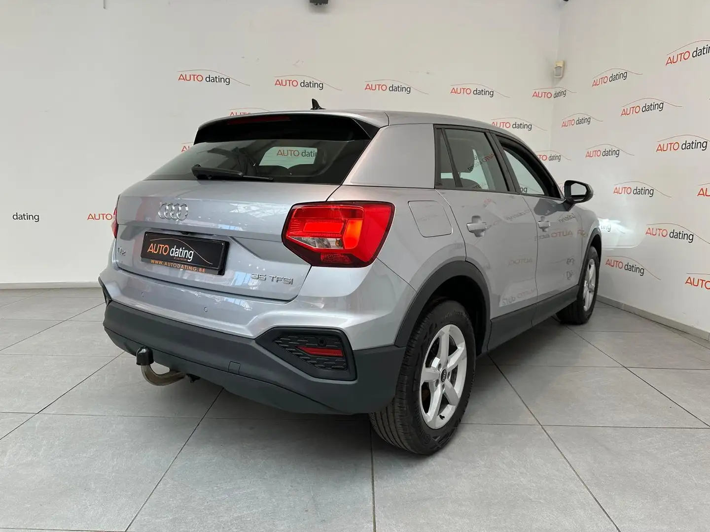 Audi Q2 35 TFSI Business Edition Advanced S tr. Zilver - 2
