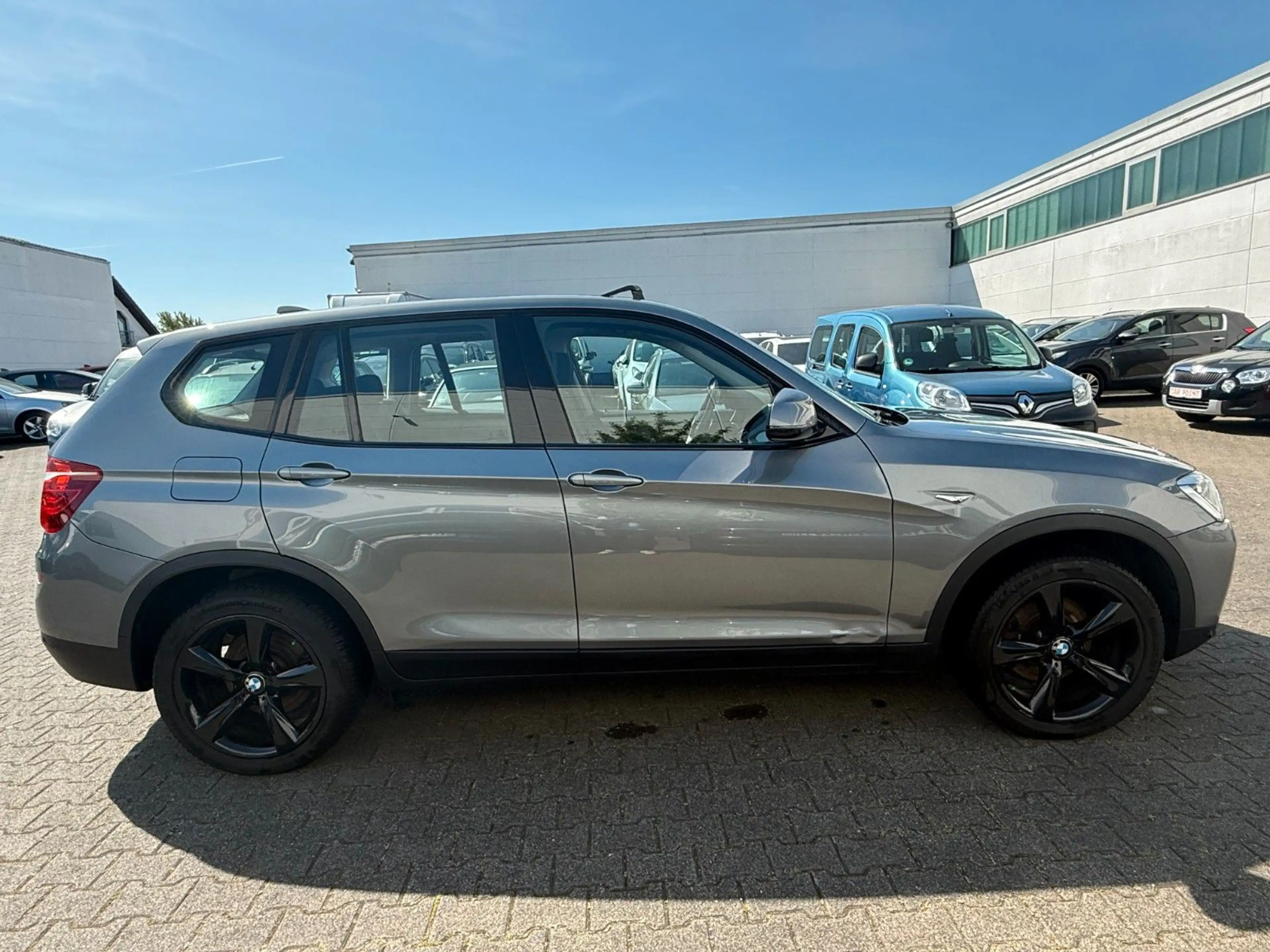 BMW X3 xDrive 35 d AUT/LED/AHK/PANO/KLIMA — photo 4