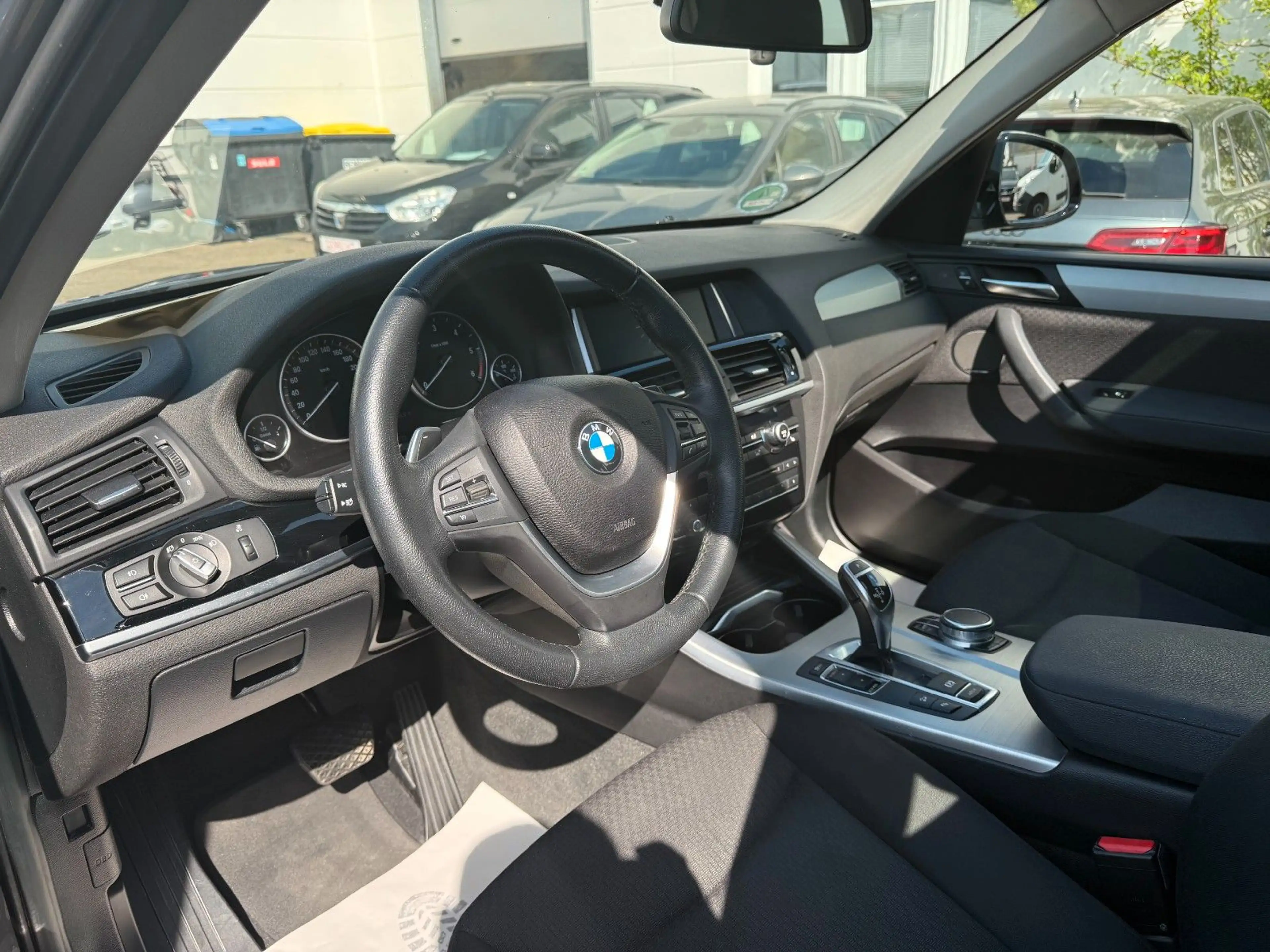 BMW X3 xDrive 35 d AUT/LED/AHK/PANO/KLIMA — photo 9
