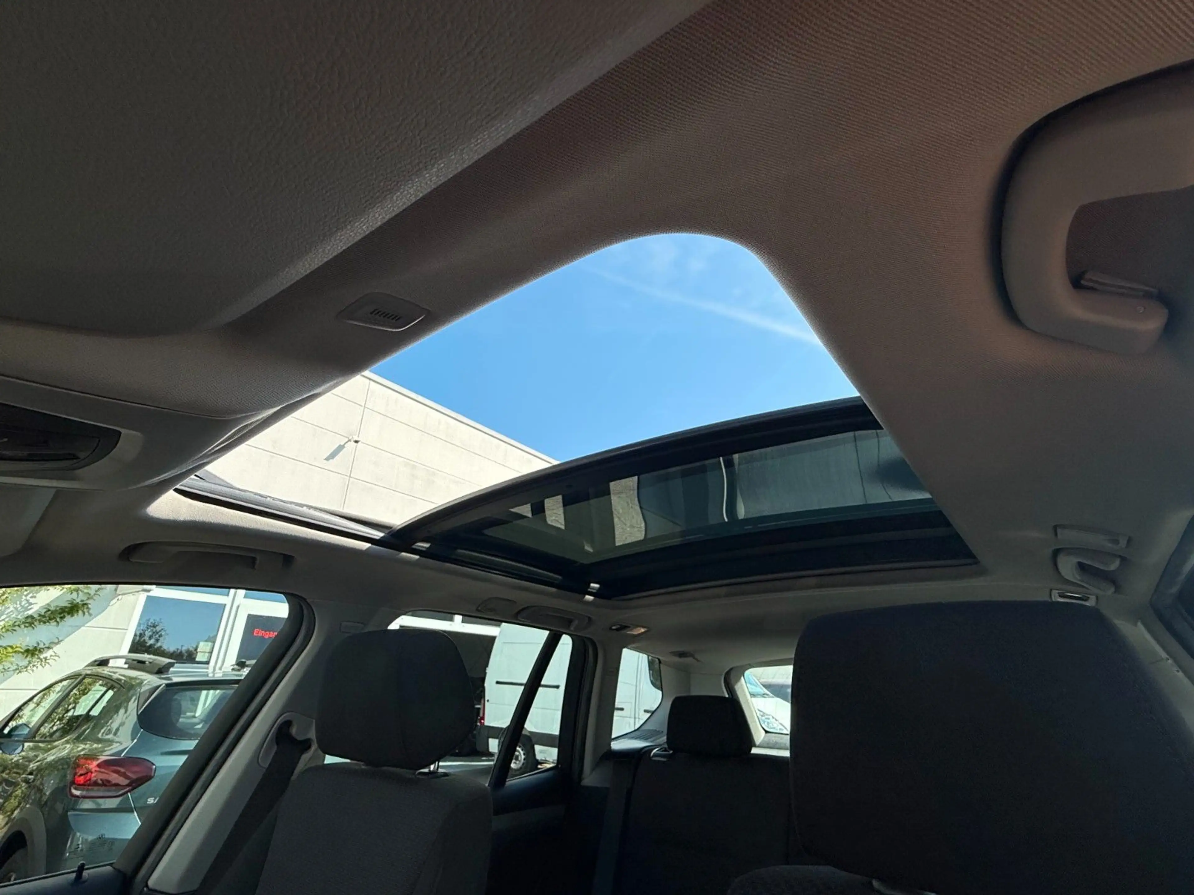 BMW X3 xDrive 35 d AUT/LED/AHK/PANO/KLIMA — photo 11