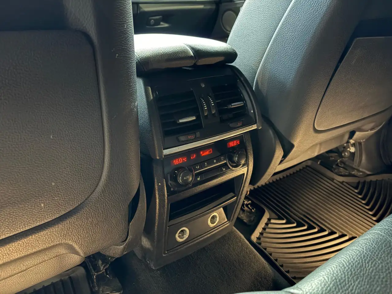 BMW X5 снимка BMW X5