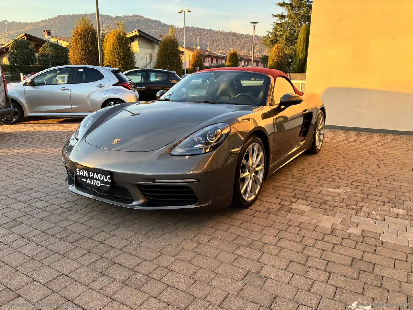 Porsche 718 Spyder BOXSTER 2.0 300CV Grijs - 1