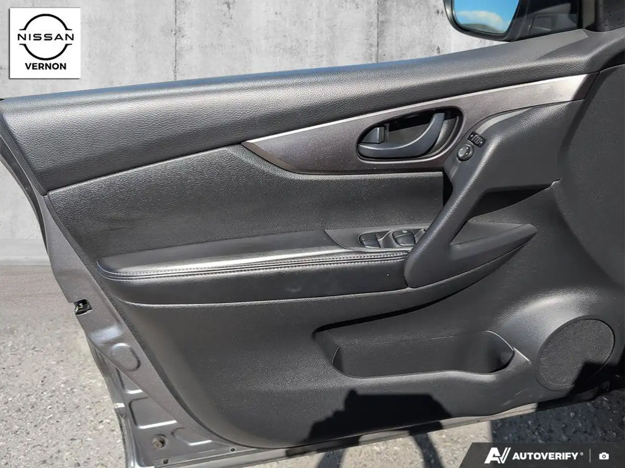 Nissan Qashqai снимка Nissan Qashqai