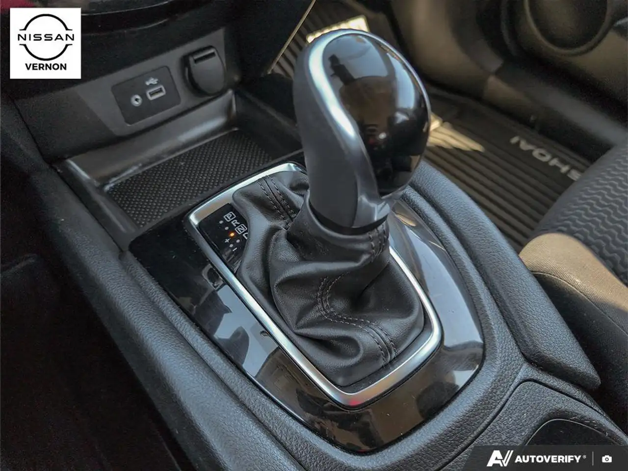Nissan Qashqai снимка Nissan Qashqai