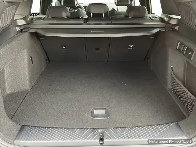 BMW X3 M view 12