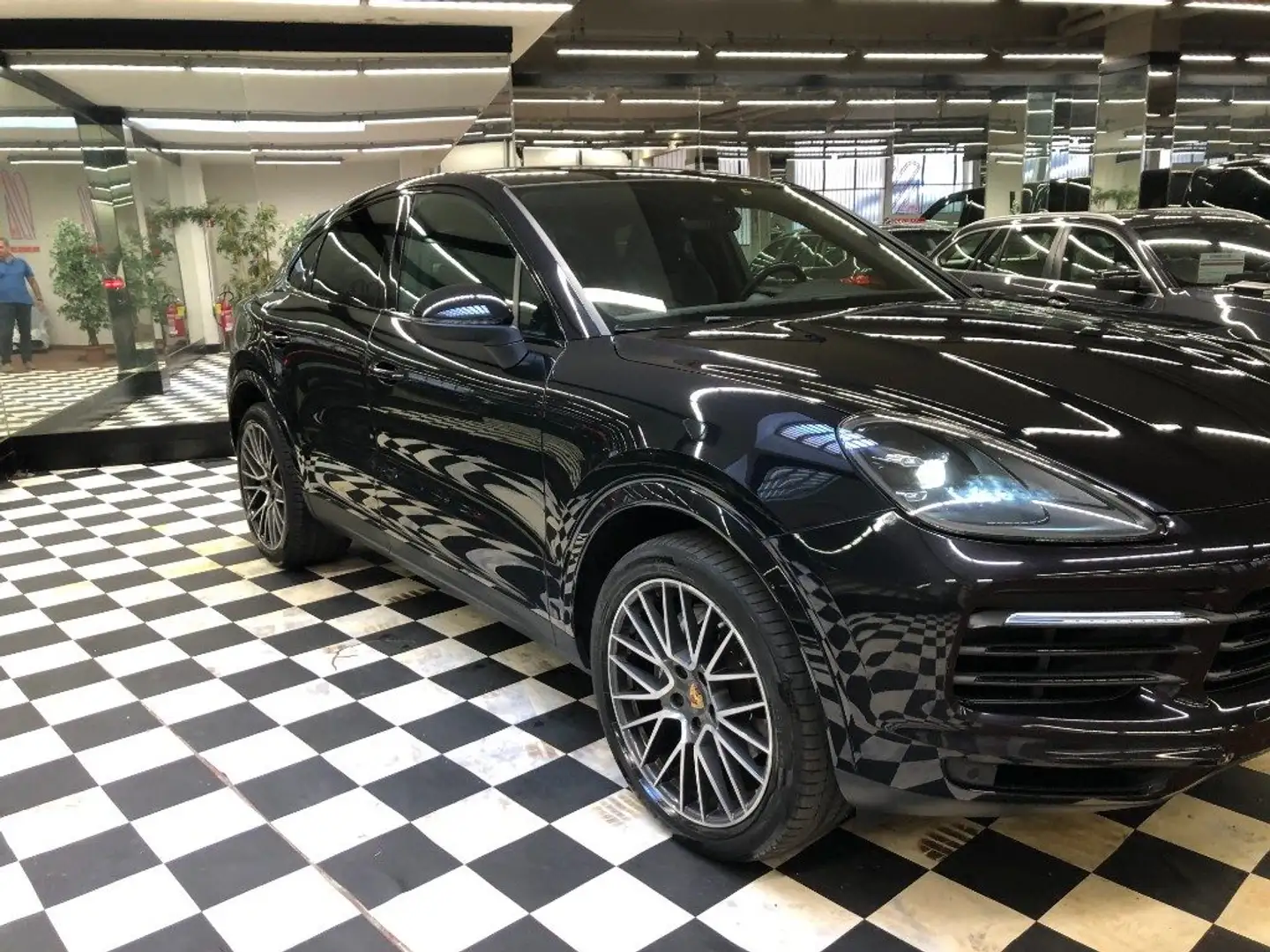 Porsche Cayenne Coupé 3.0 V6 Schwarz - 2