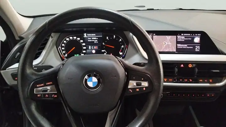 BMW Serie 1 2020, foto 9