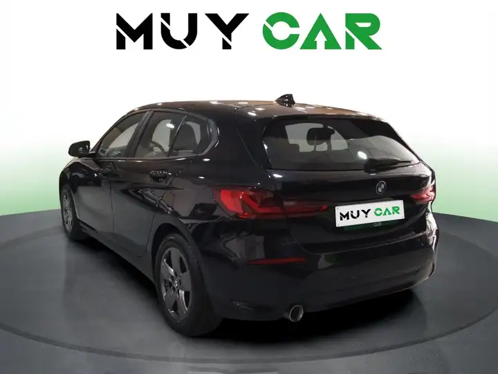 BMW Serie 1 2020, foto 5
