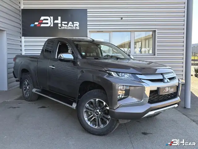 Mitsubishi L200 2.2 DI-D 150ch 4wd Club Cab