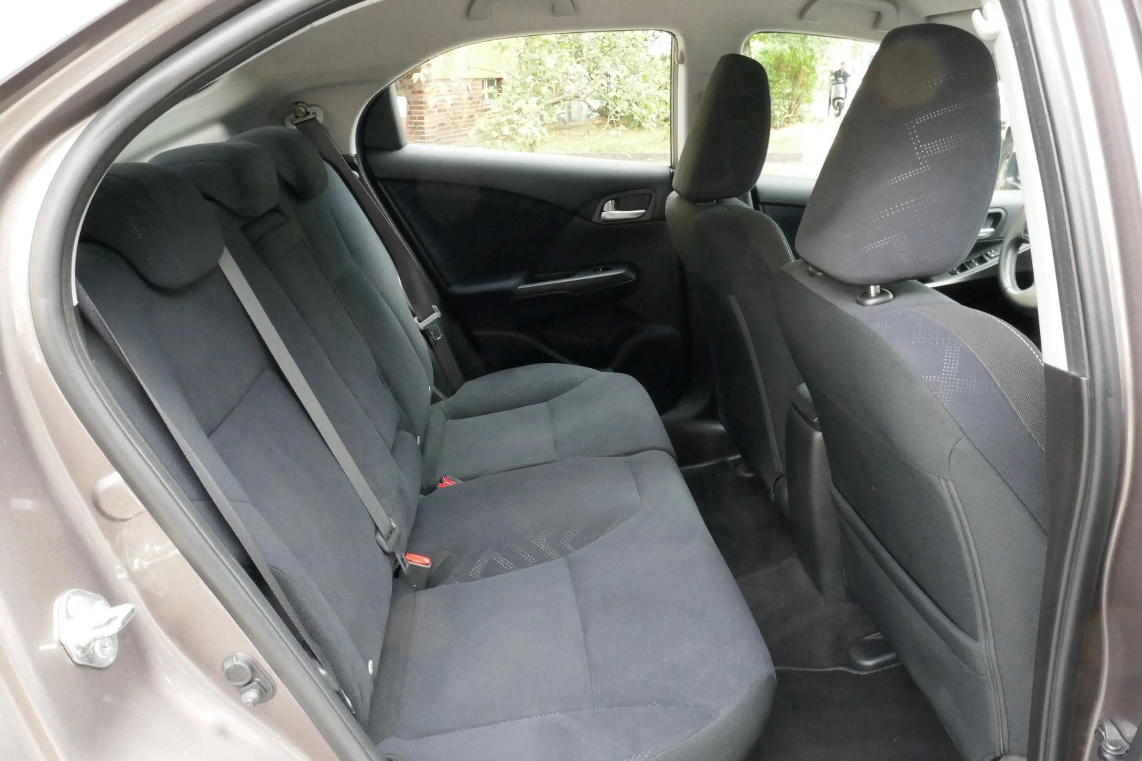 Honda Civic Lim. 5-trg. 1.8 Sport — photo 14
