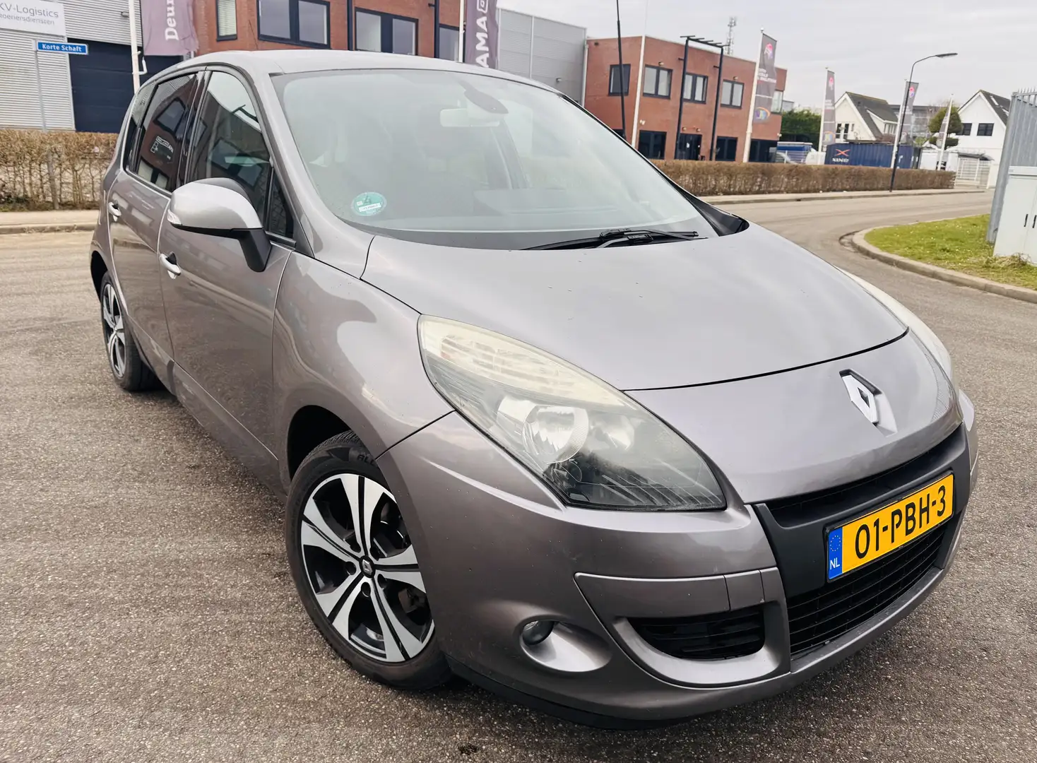 Renault Megane 1.4 TCE Celsium Nieuw APK met Grote Beurt Grijs - 2