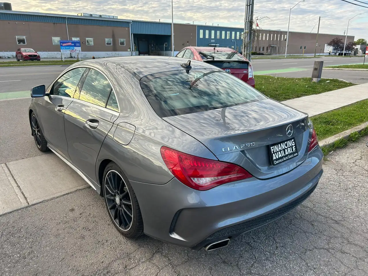 Mercedes-Benz CLA снимка Mercedes-Benz CLA