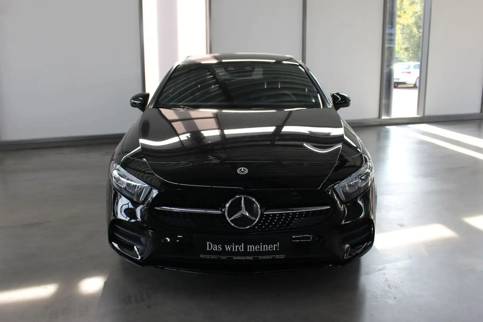 Mercedes-Benz A 180 AMG Limousine LED Night Kamera Ambiente Negro - 2
