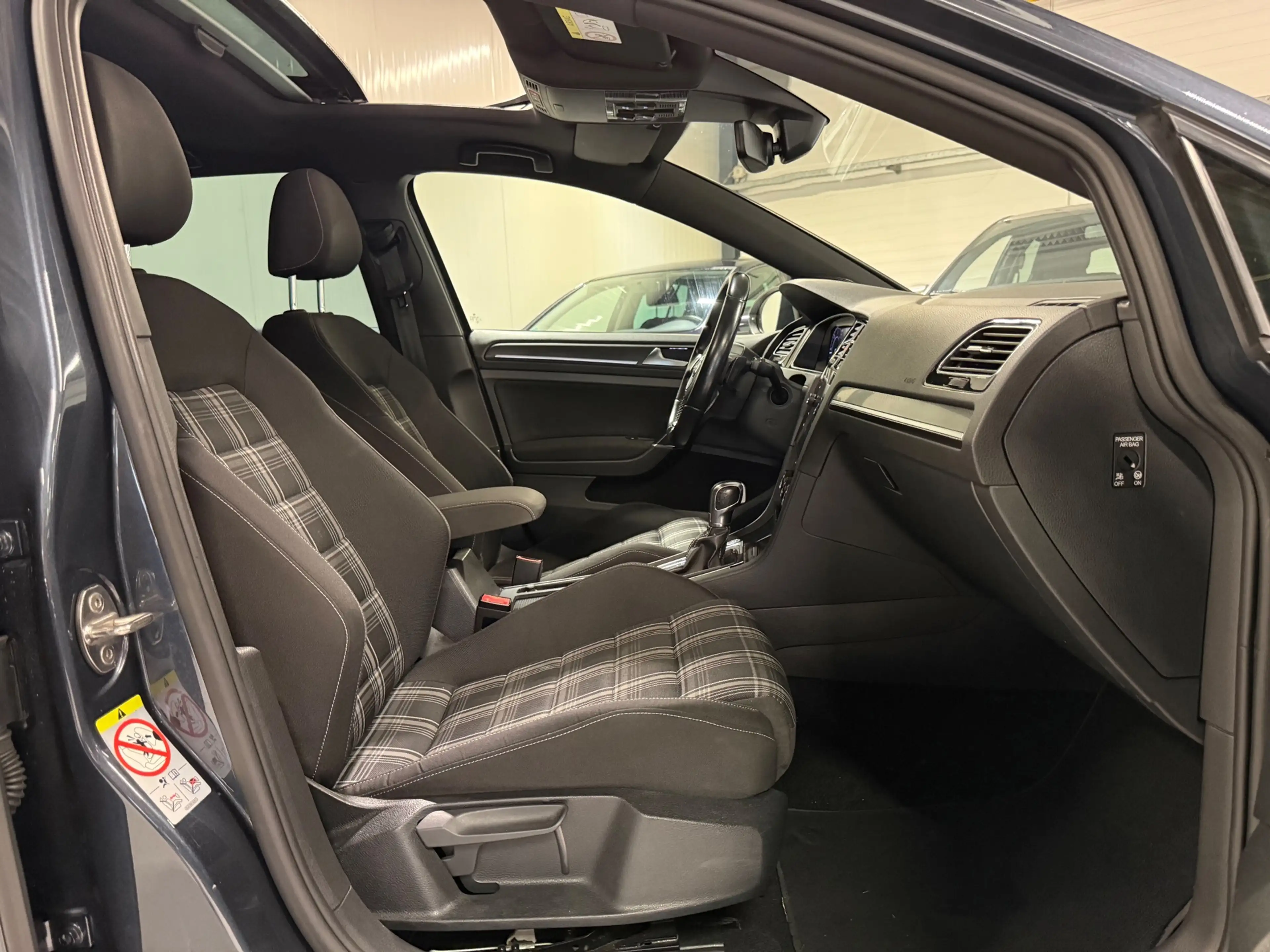 Volkswagen Golf GTD 2.0 184PK Automaat|Pano|Led!! — photo 12