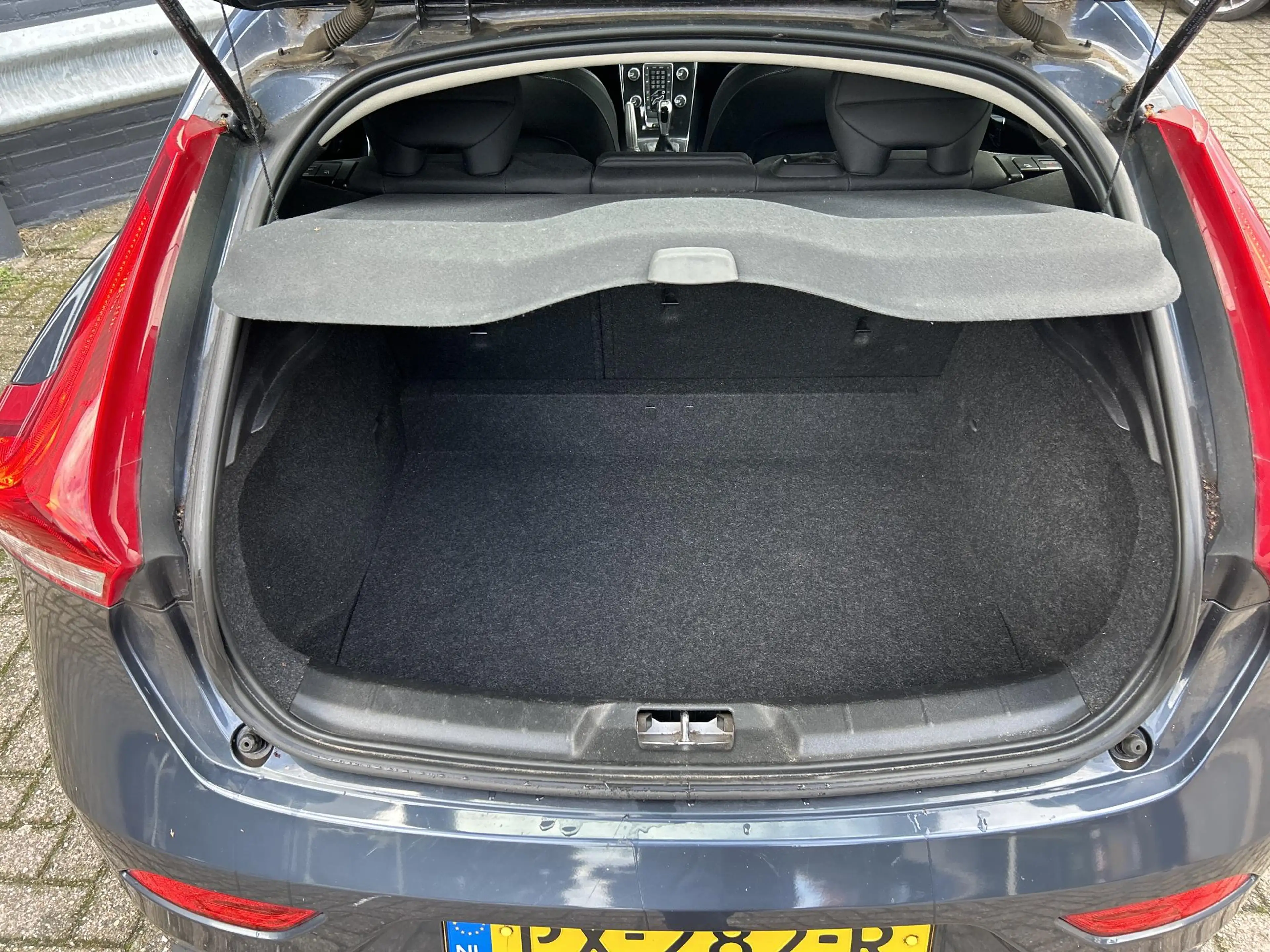 Volvo V40 2.0 D2 Nordic+ | Cruise | Climate | Navi | Stoelve — photo 14