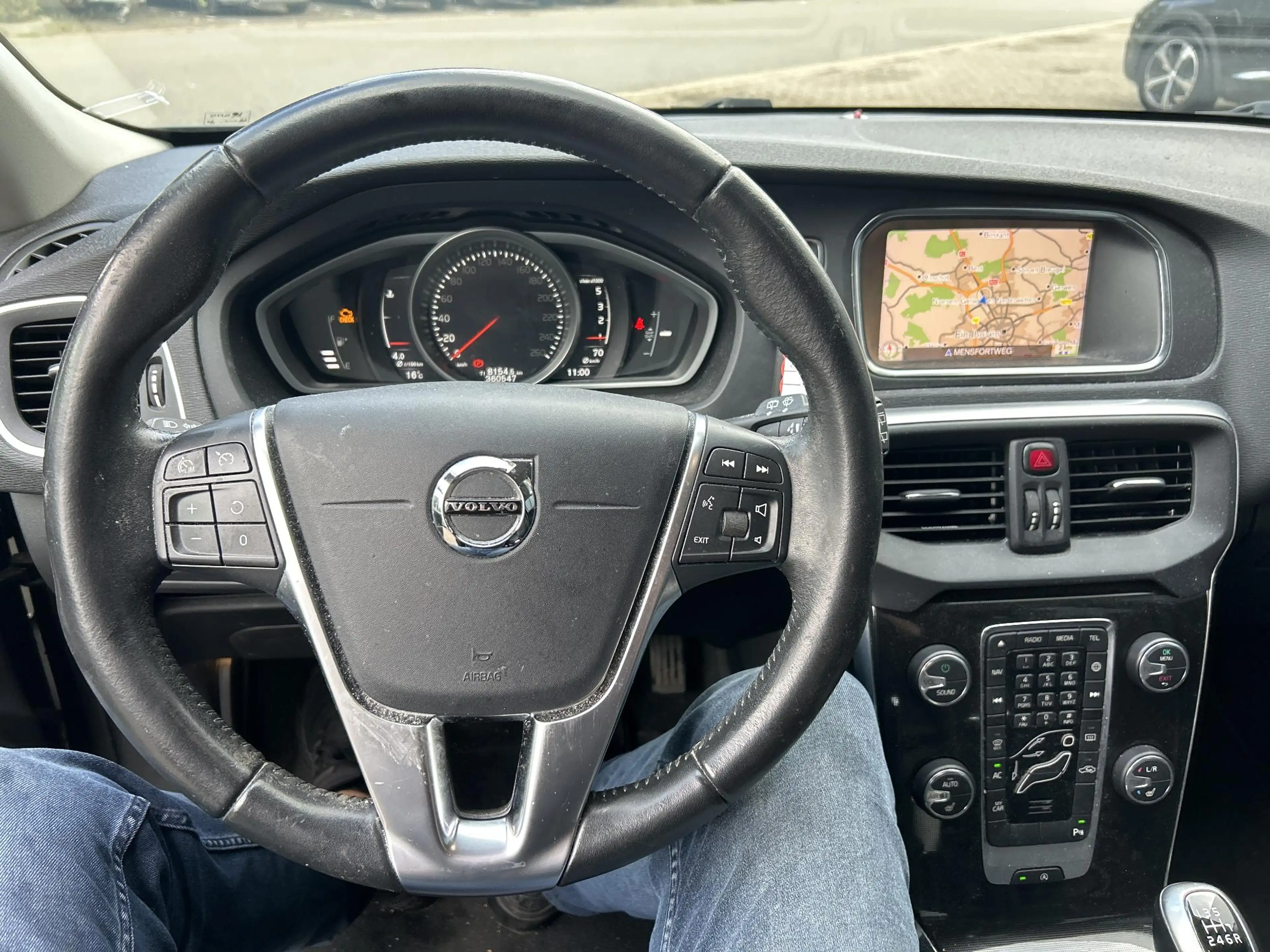 Volvo V40 2.0 D2 Nordic+ | Cruise | Climate | Navi | Stoelve — photo 7