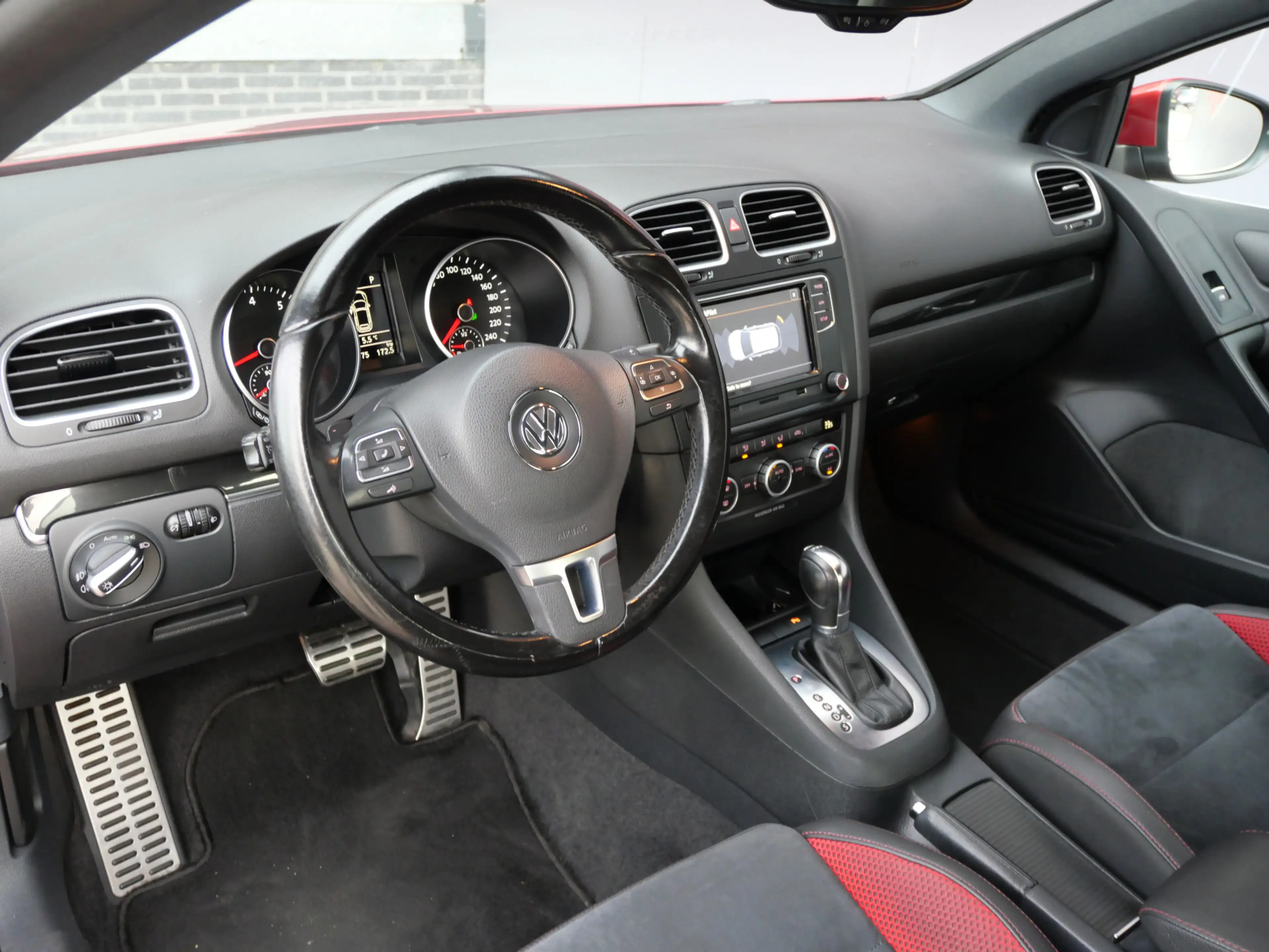 Volkswagen Golf Cabriolet 1.4 TSI AUTOMAAT | LED | HALF-LEER | 160 PK | APK — photo 4