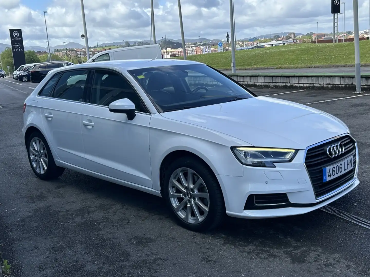 Audi A3 Sportback 35 TDI Design S tronic 110kW Blanc - 2