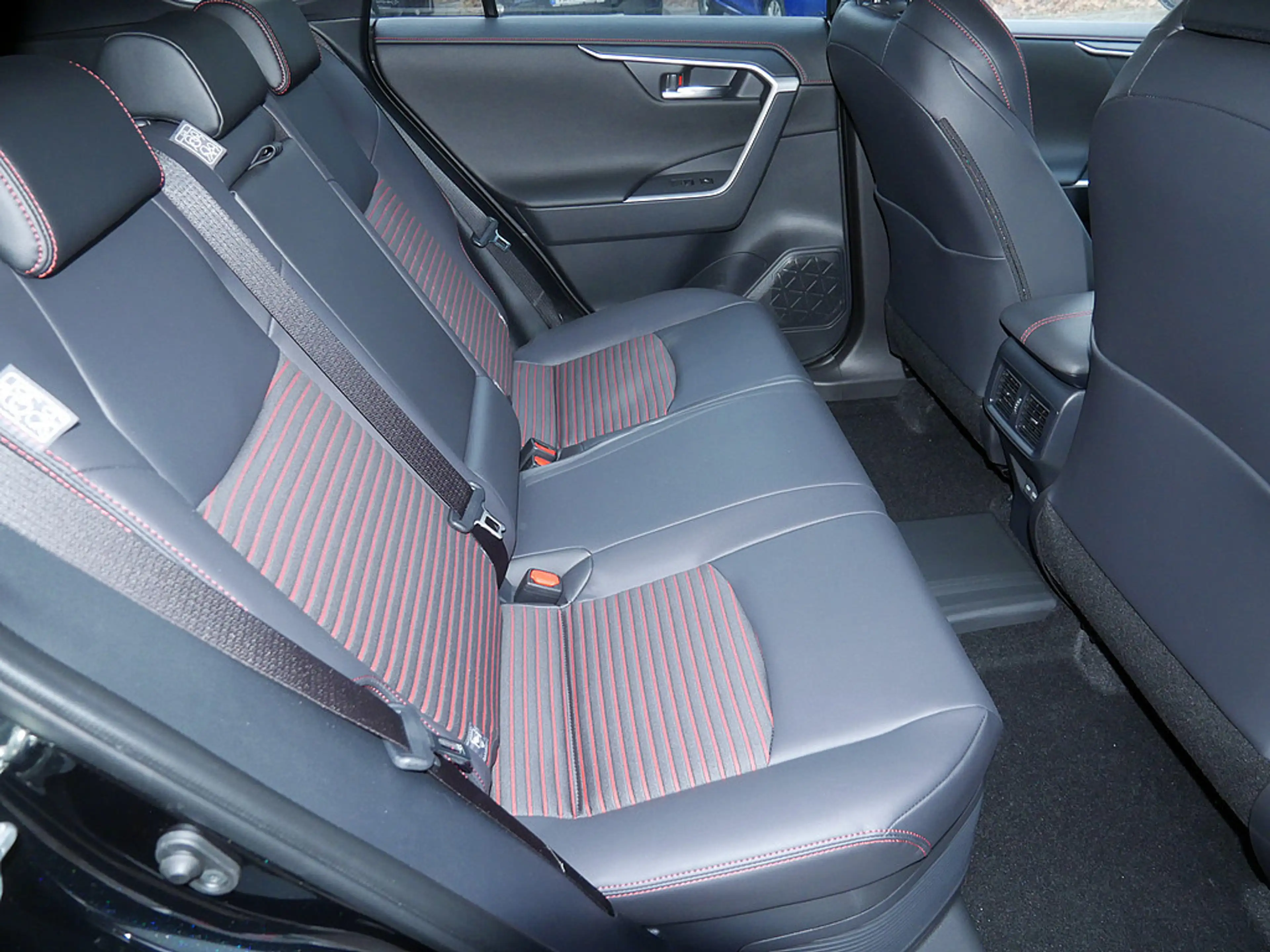 Suzuki Across Plug-in Hybrid Comfort+ KAMERA ACC LED — photo 11