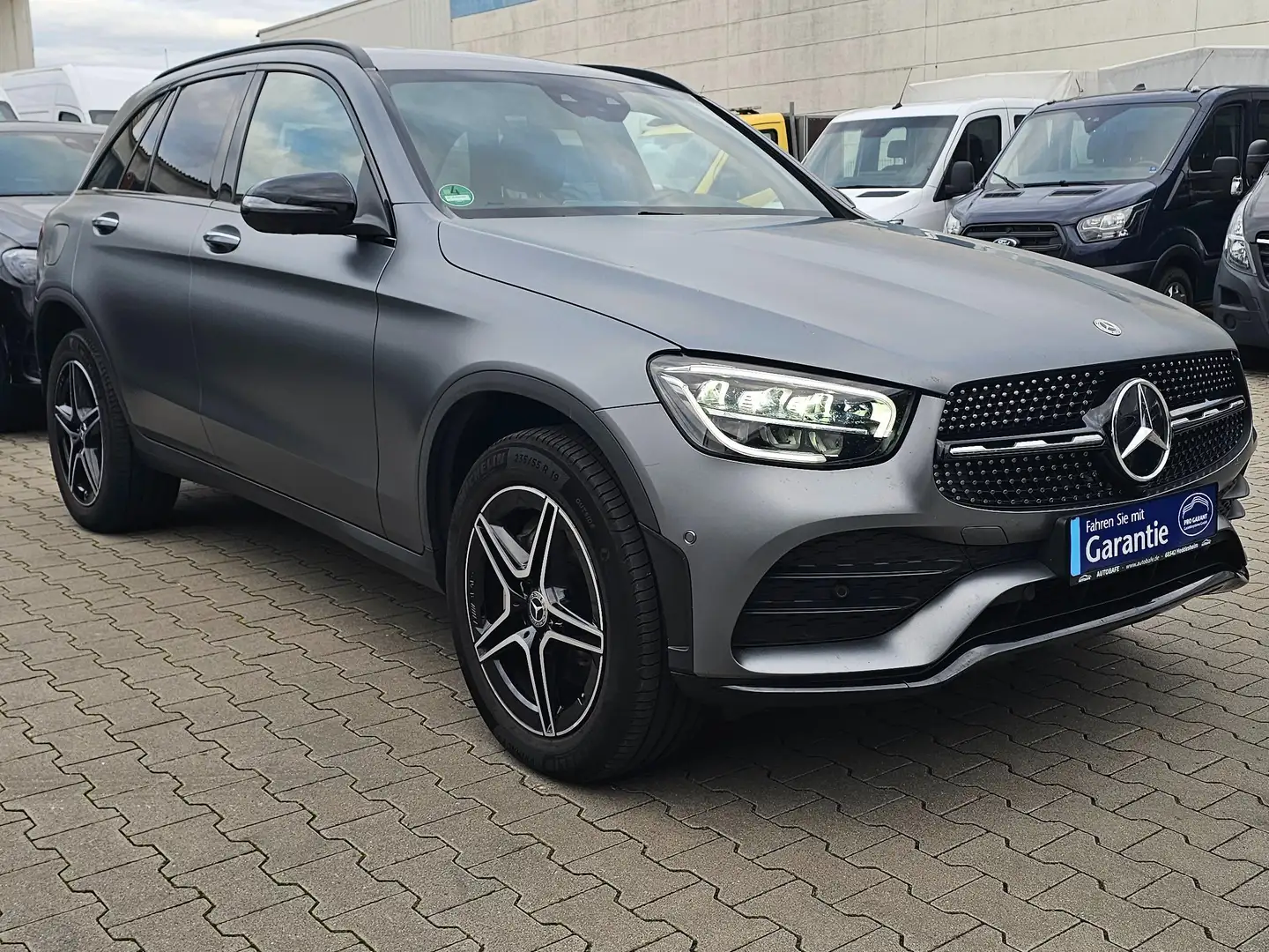 Mercedes-Benz GLC 300 de 4Matic 360Kamera*NAVI*AMG*1HAND Grau - 1
