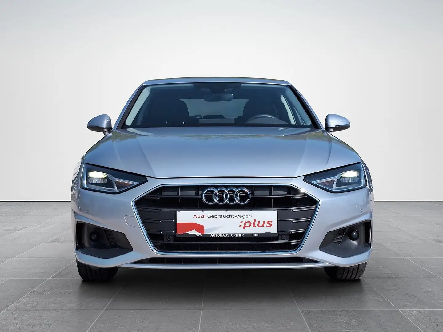 Audi A4 Limousine 30 TDI Argent - 2
