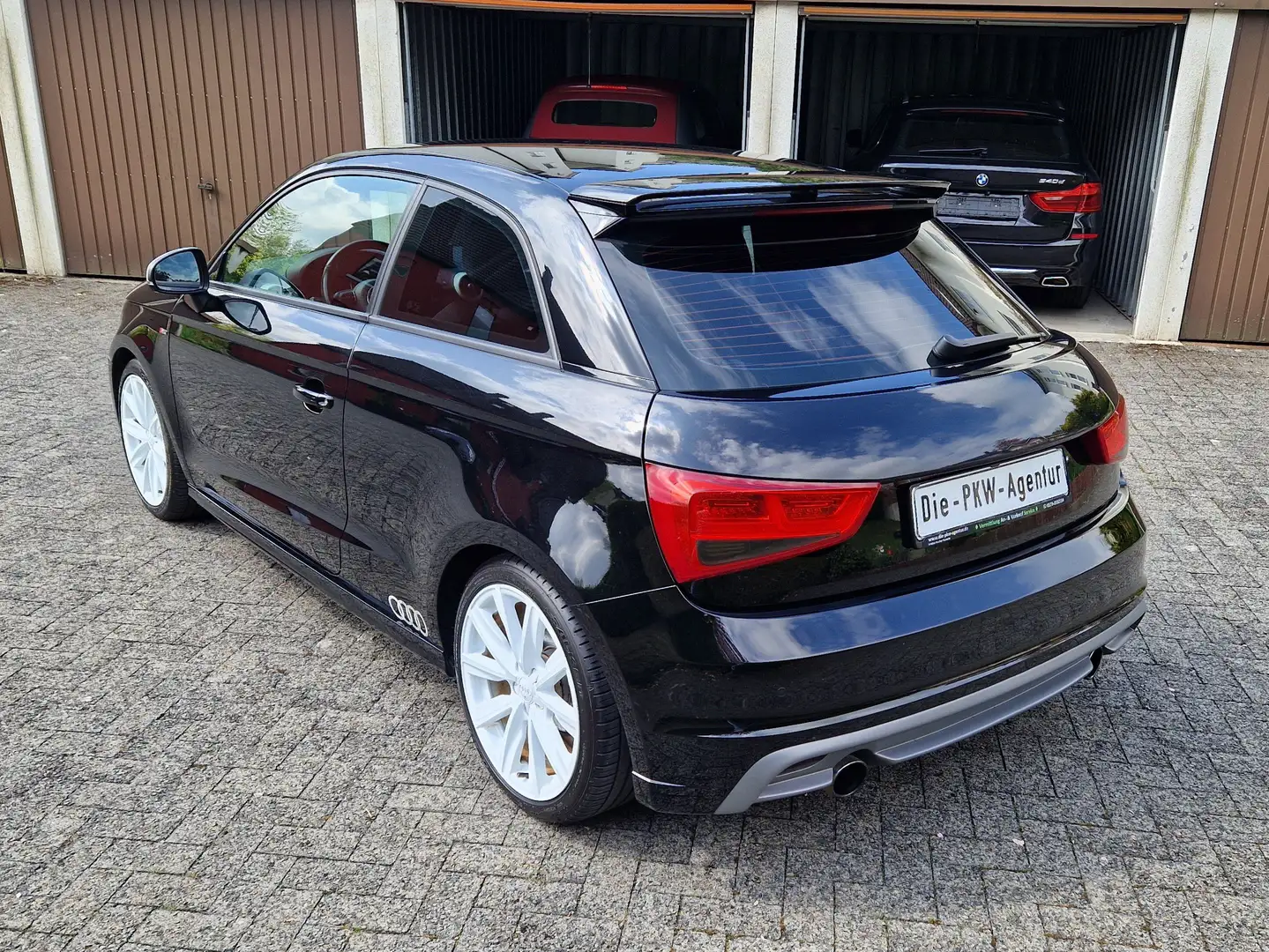 Audi A1 ambition *S-Line*Spoiler Groß*PDC hi*Scheckheft Schwarz - 2