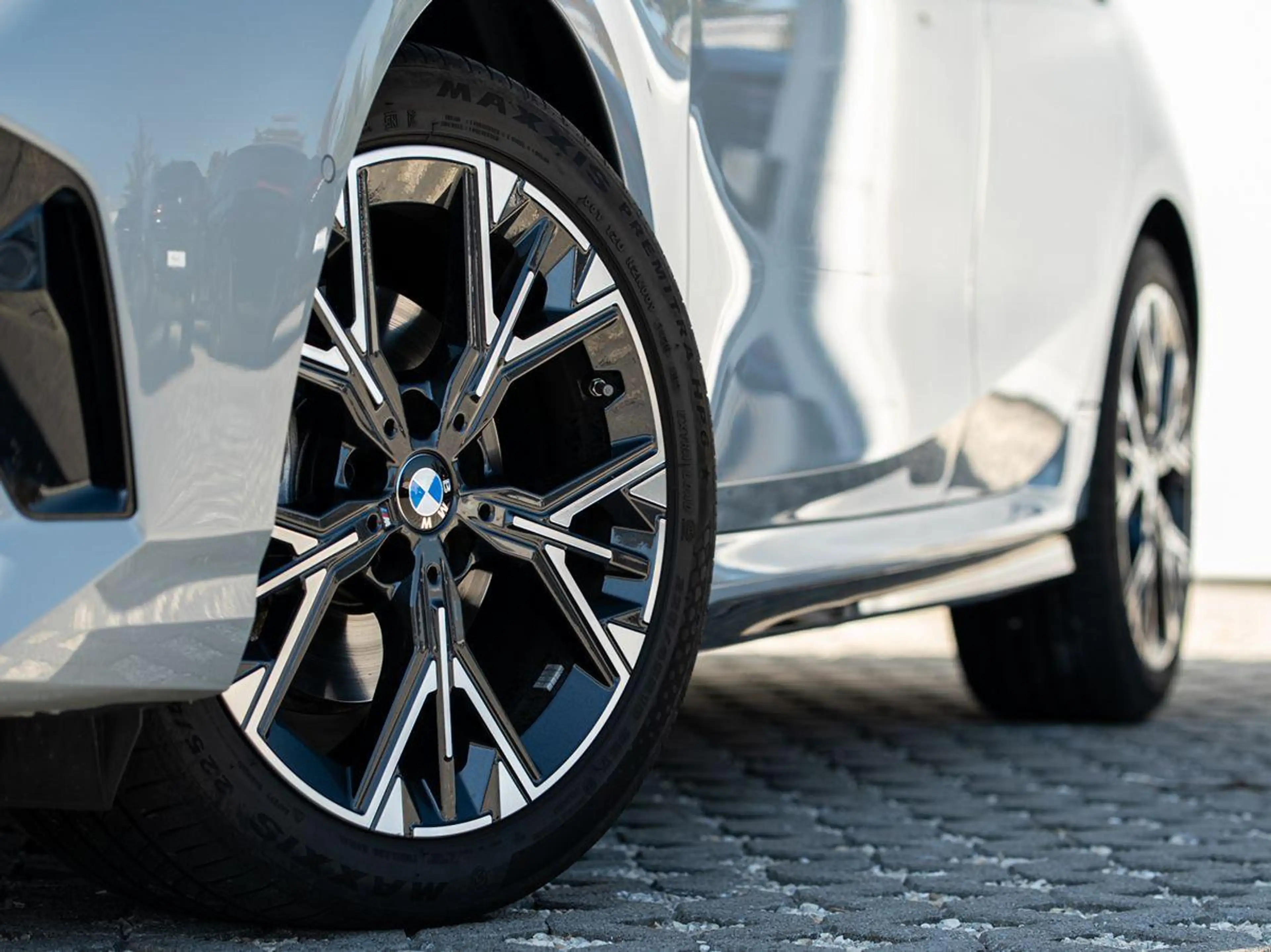 BMW 118 d M-Sport PANO KoZg aLED DrAssPlus Wireless — photo 5
