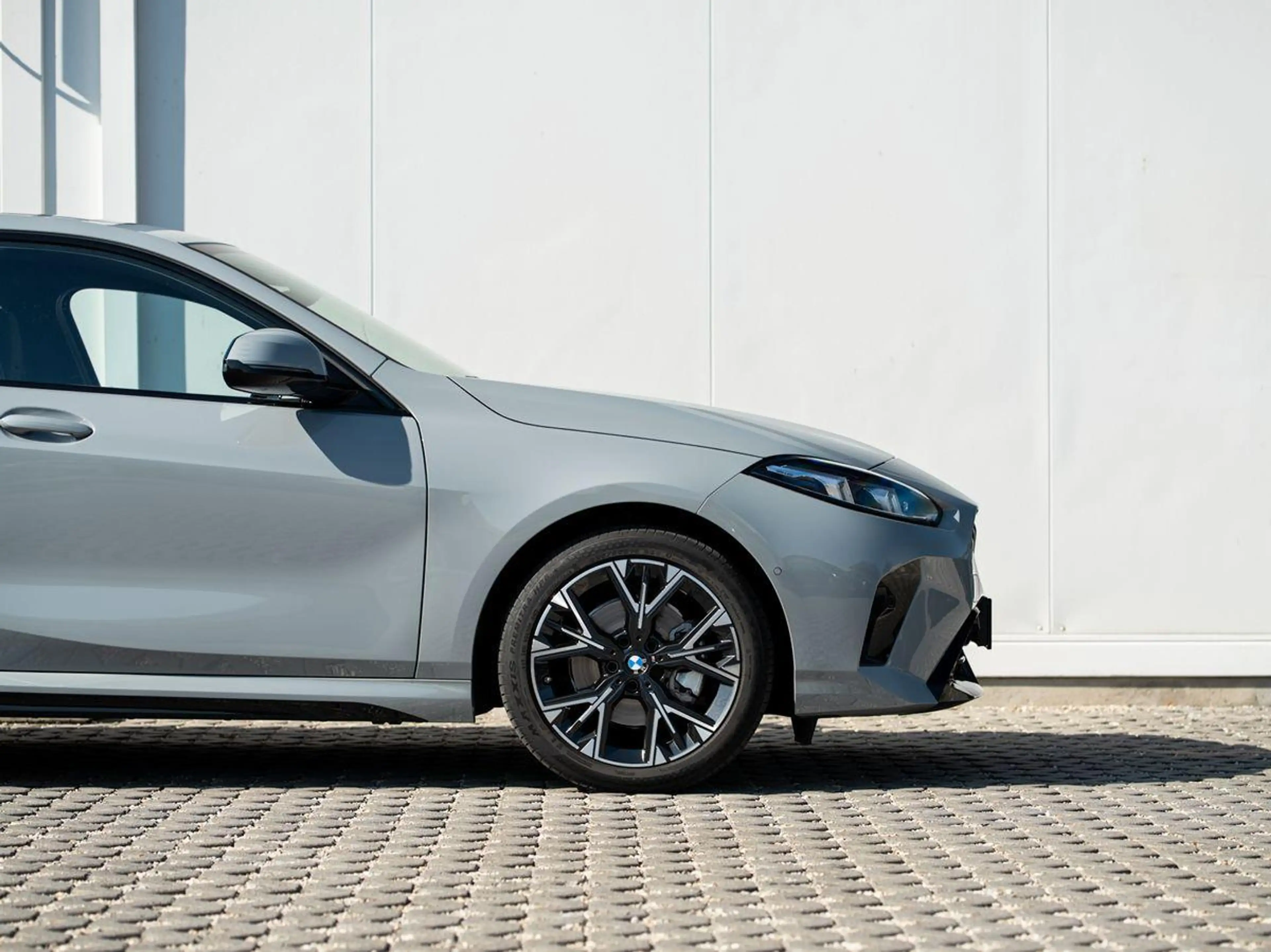 BMW 118 d M-Sport PANO KoZg aLED DrAssPlus Wireless — photo 7