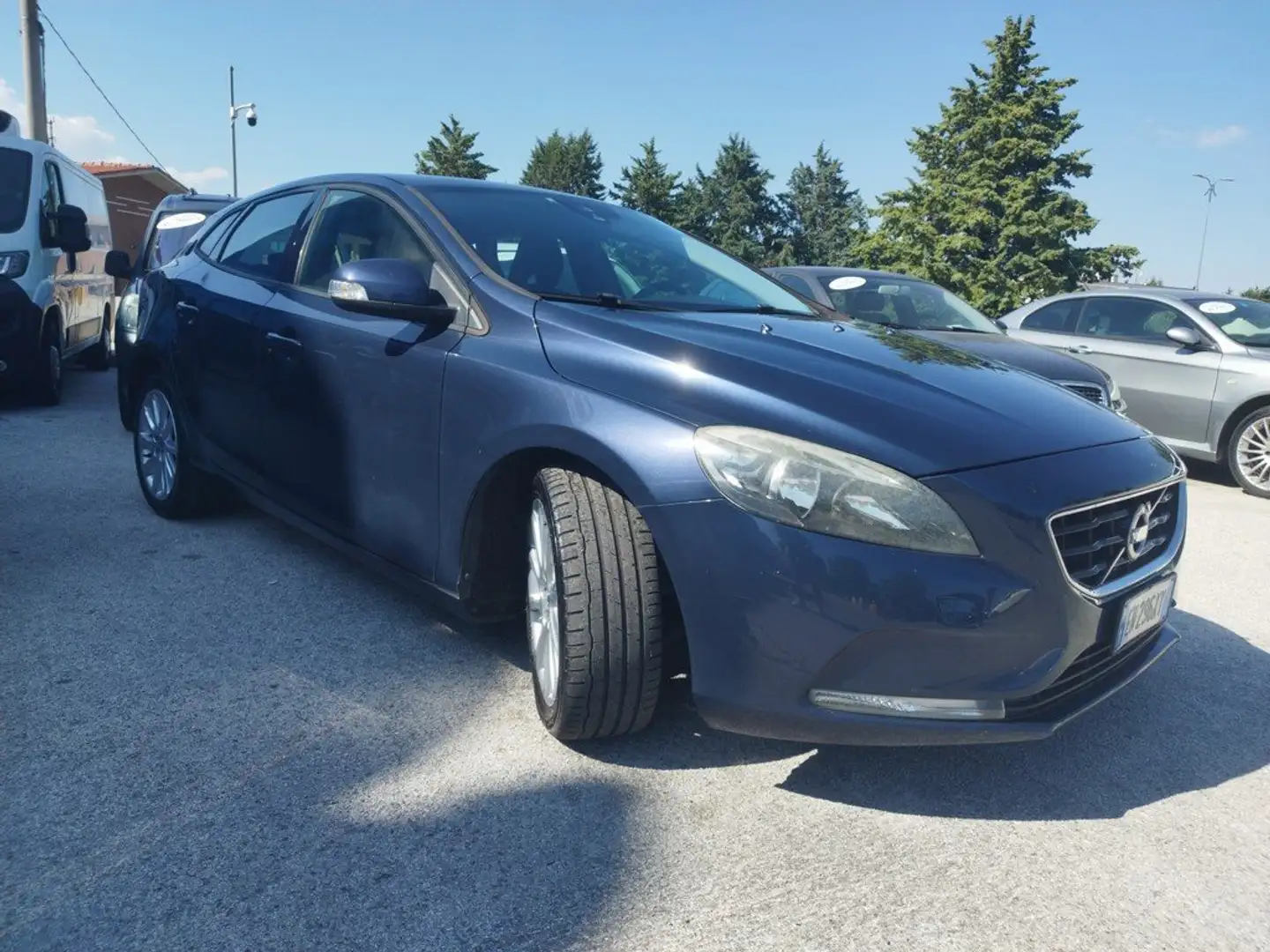 Volvo V40 1.6 d2 Kinetic Blu/Azzurro - 2