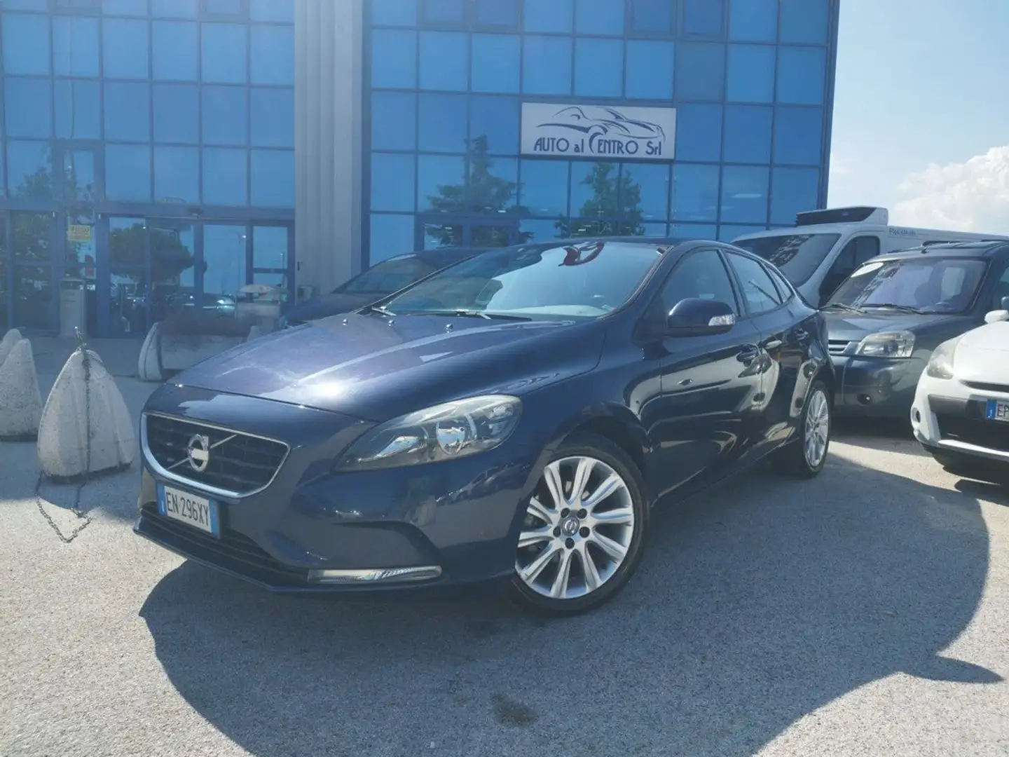 Volvo V40 1.6 d2 Kinetic Blu/Azzurro - 1