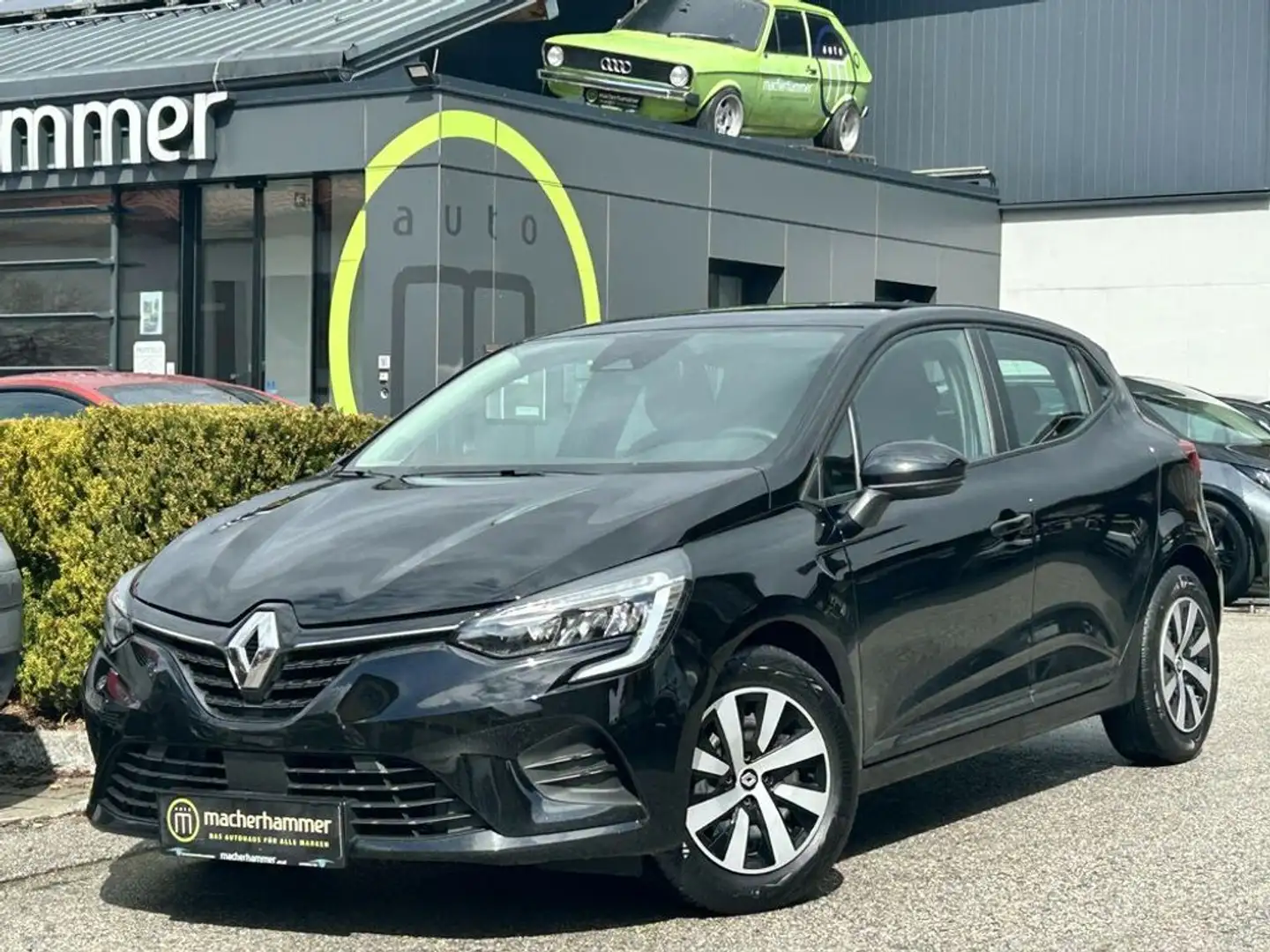 Renault Clio Equilibre *LED*PDC*GRA*DAB*16'' Schwarz - 1