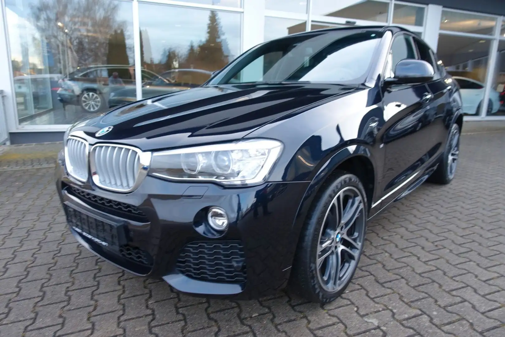 BMW X4 xDrive 35 i M Sport Navi, Standheizung, Top Schwarz - 1