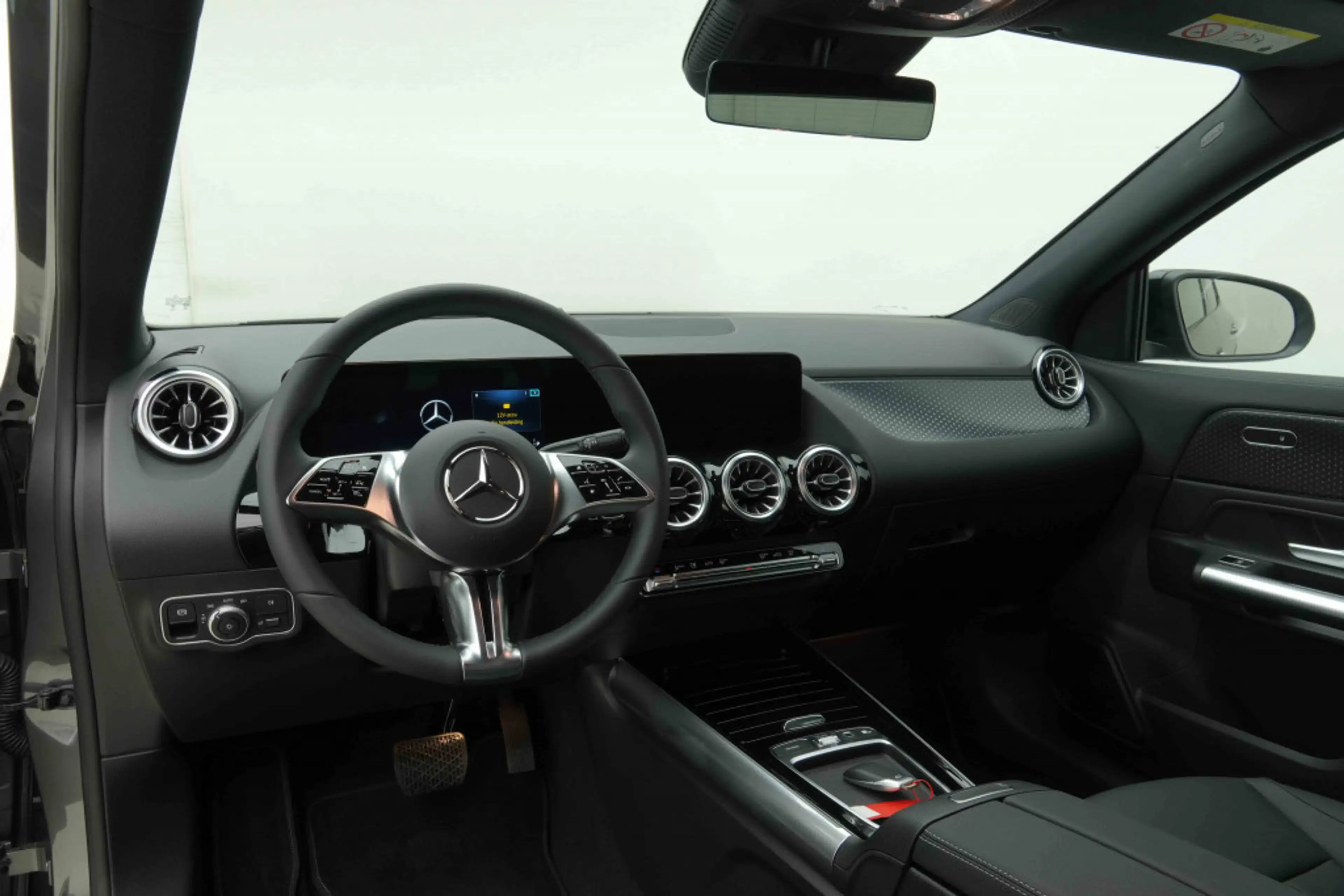 Mercedes-Benz GLA 250 GLA 250 PHEV 218 Progressive | GPS | Camera | Night Pack | LED Lights — photo 9