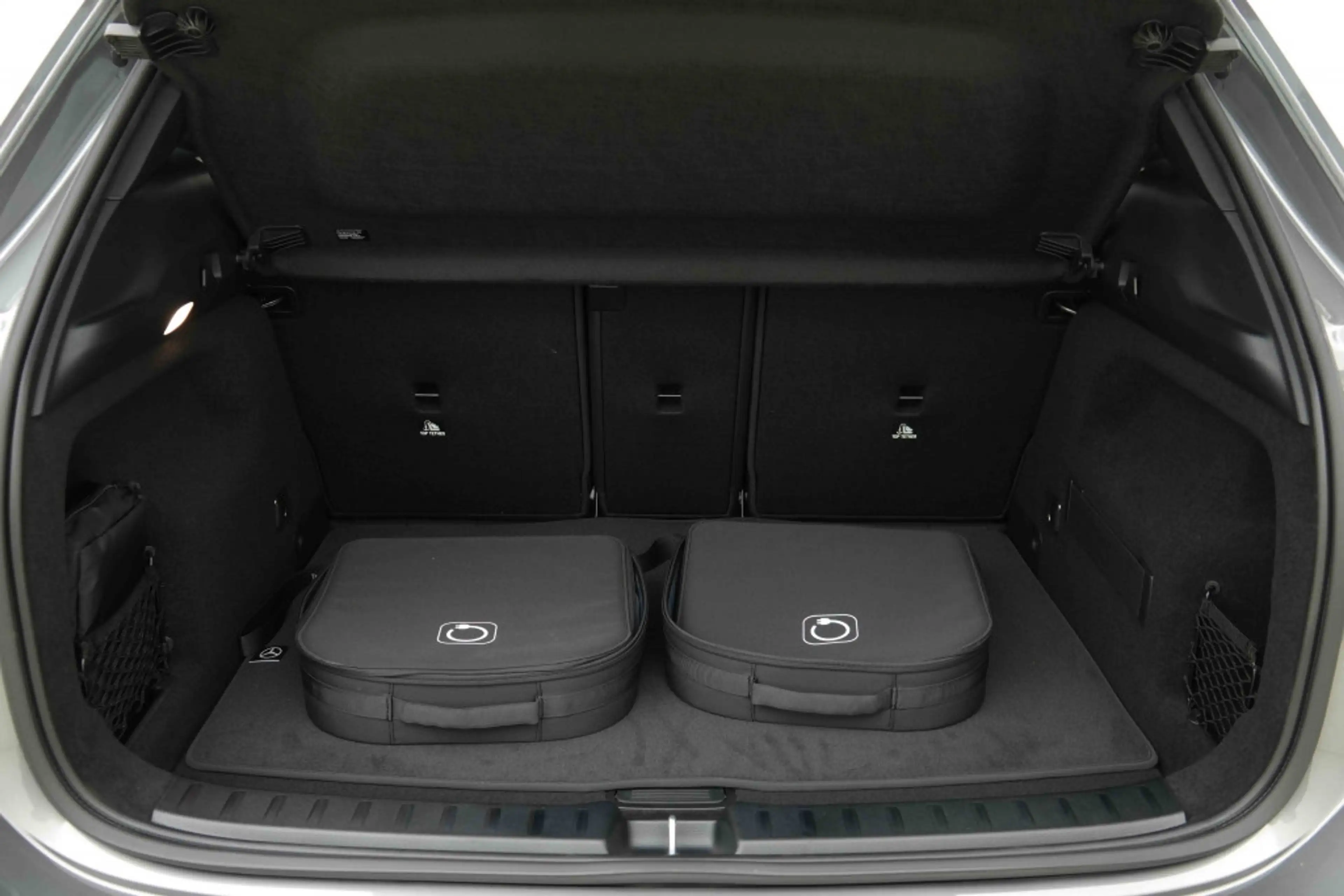 Mercedes-Benz GLA 250 GLA 250 PHEV 218 Progressive | GPS | Camera | Night Pack | LED Lights — photo 6