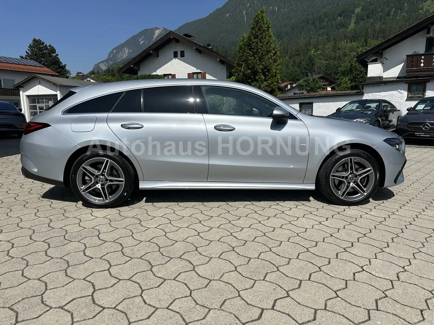 Mercedes-Benz CLA 250 CLA250e SB AMG AHK KEYGO EASYP TWA SPHA 360° LED Zilver - 2
