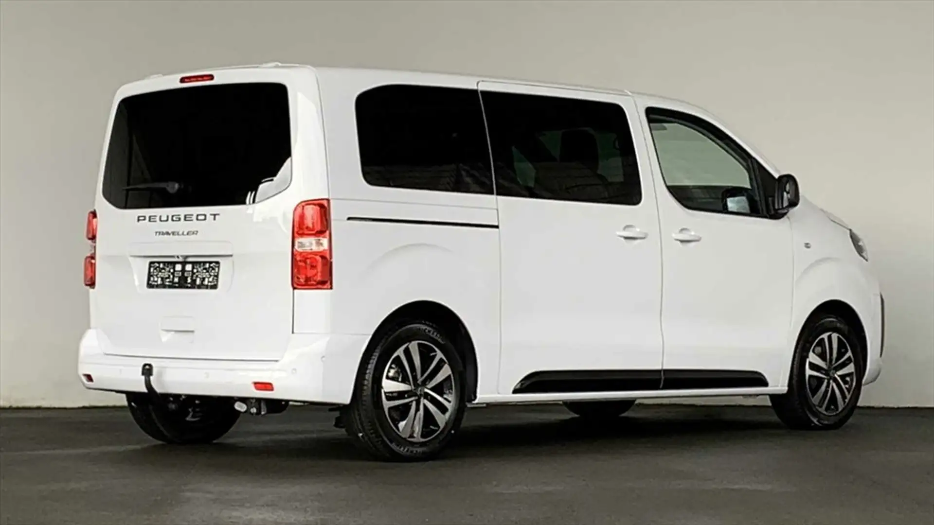 Peugeot Traveller 2,0 BlueHDI EAT8 Allure Keyless Navi Kamera Bílá - 2