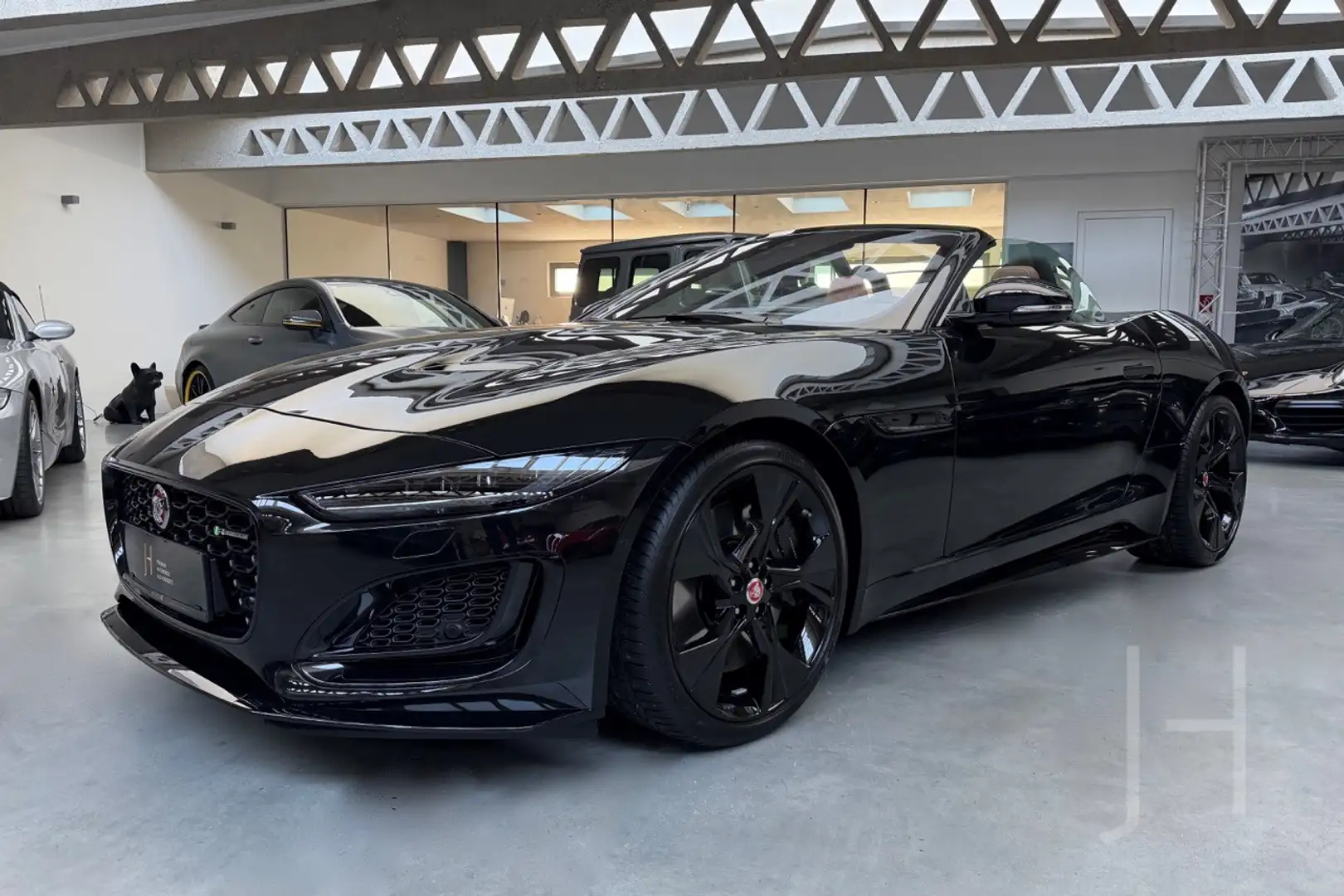 Jaguar F-Type P 450 AWD Cabrio Schwarz - 2